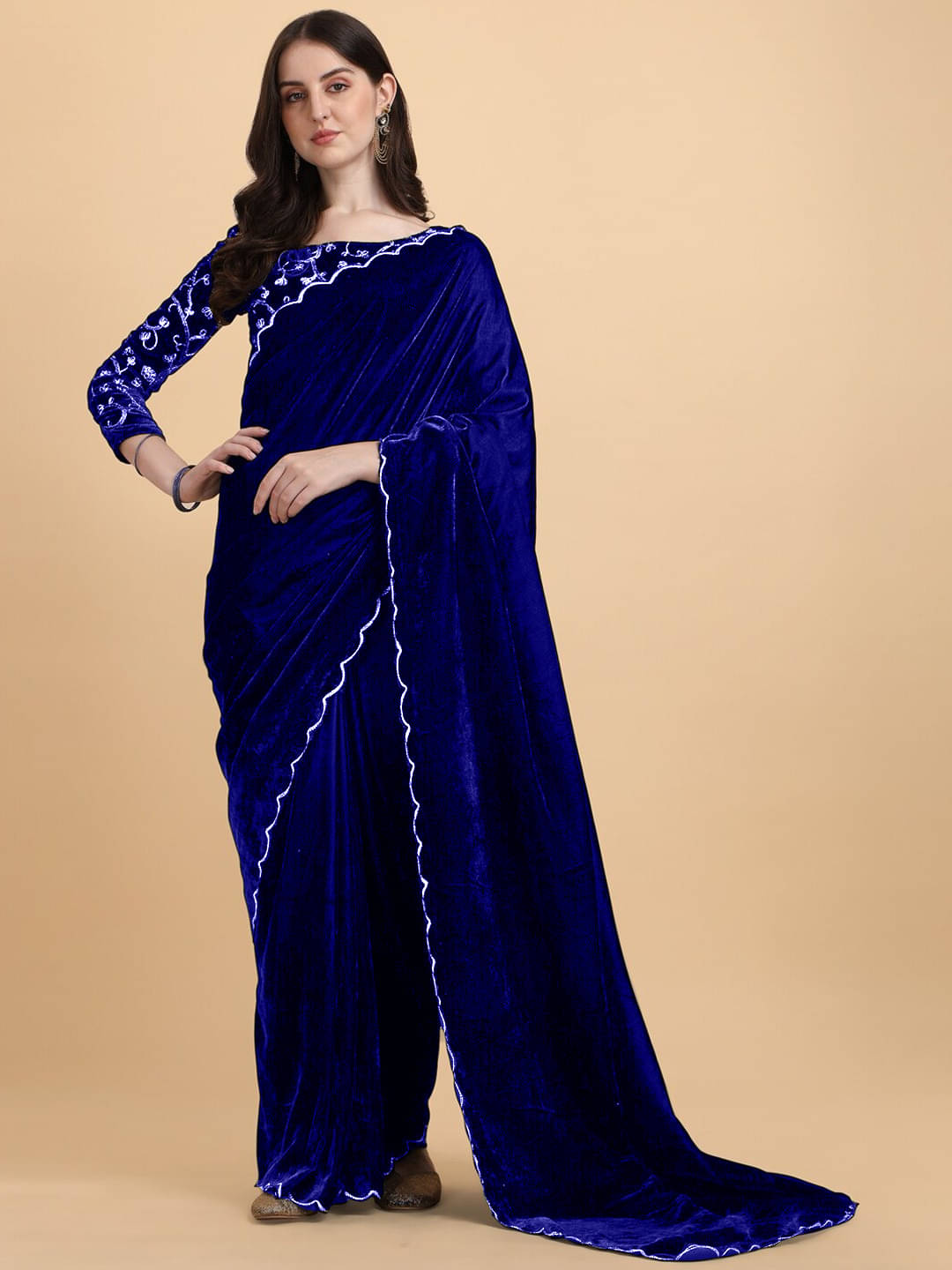     			Apnisha Velvet Embroidered Regular Saree With Unstitched Blouse Piece ( Blue )