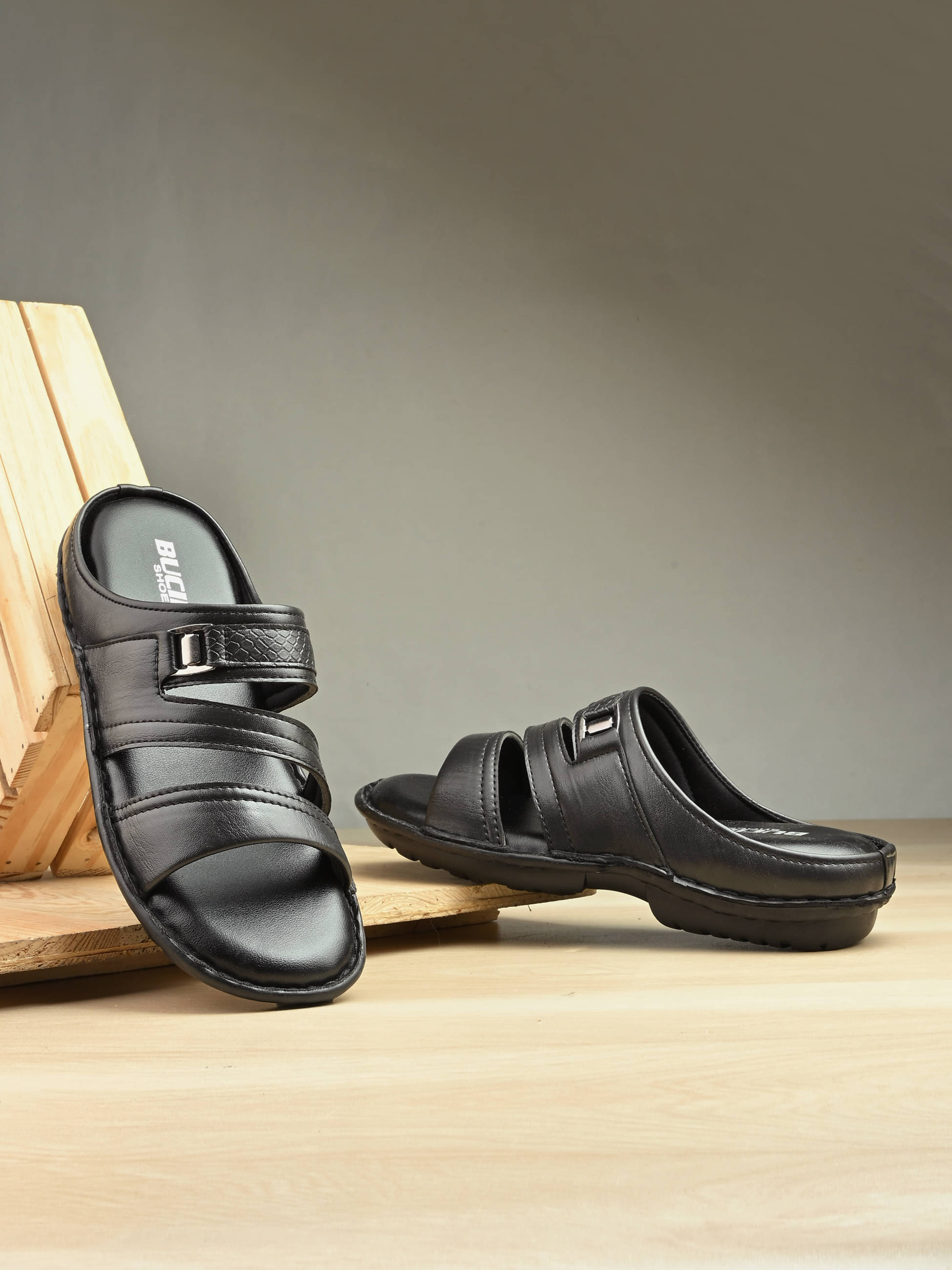     			Bucik Black Men's Slide Flip Flop
