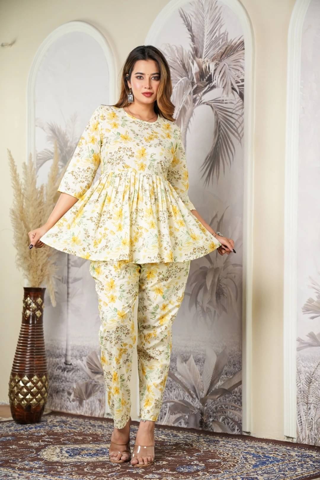     			Mehsoos Fashion Women Cotton Printed Straight Kurti With Pants ( Yellow )