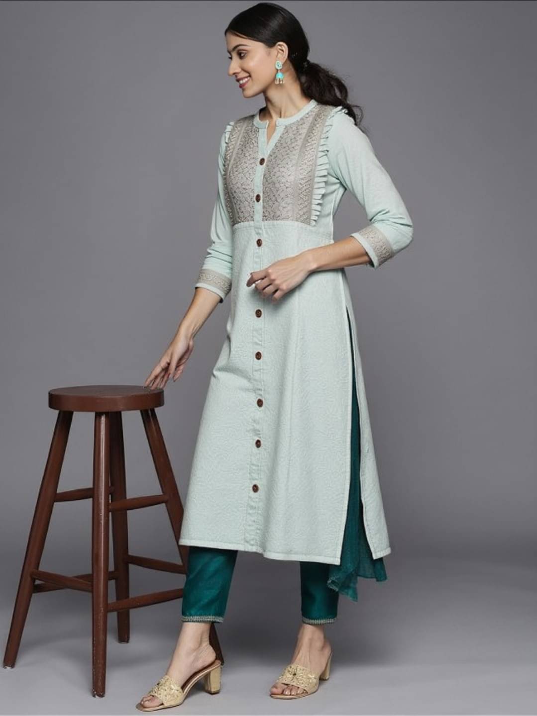 PLUS PARADISE Women Rayon Embroidered Straight Kurti ( Light Grey ) PLUS PARADISE Women Rayon Embroidered Straight Kurti ( Light Grey )