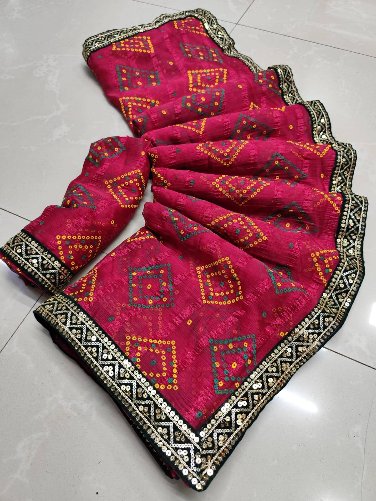     			Avenue Creation Chiffon Printed Bandhani Sarees With Unstitched Blouse Piece ( Rani )