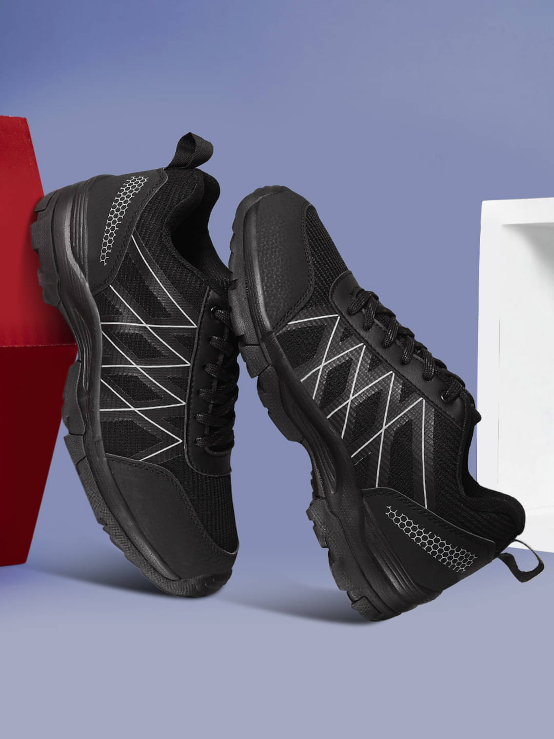     			Liberty MOUNTAIN2E Black Men's Sports Running Shoes