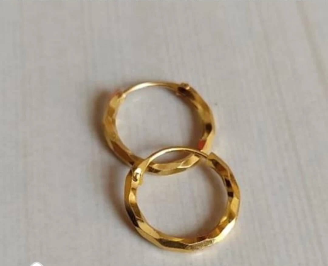     			Renu Creation Golden Hoops Earrings ( Pack of 1 )