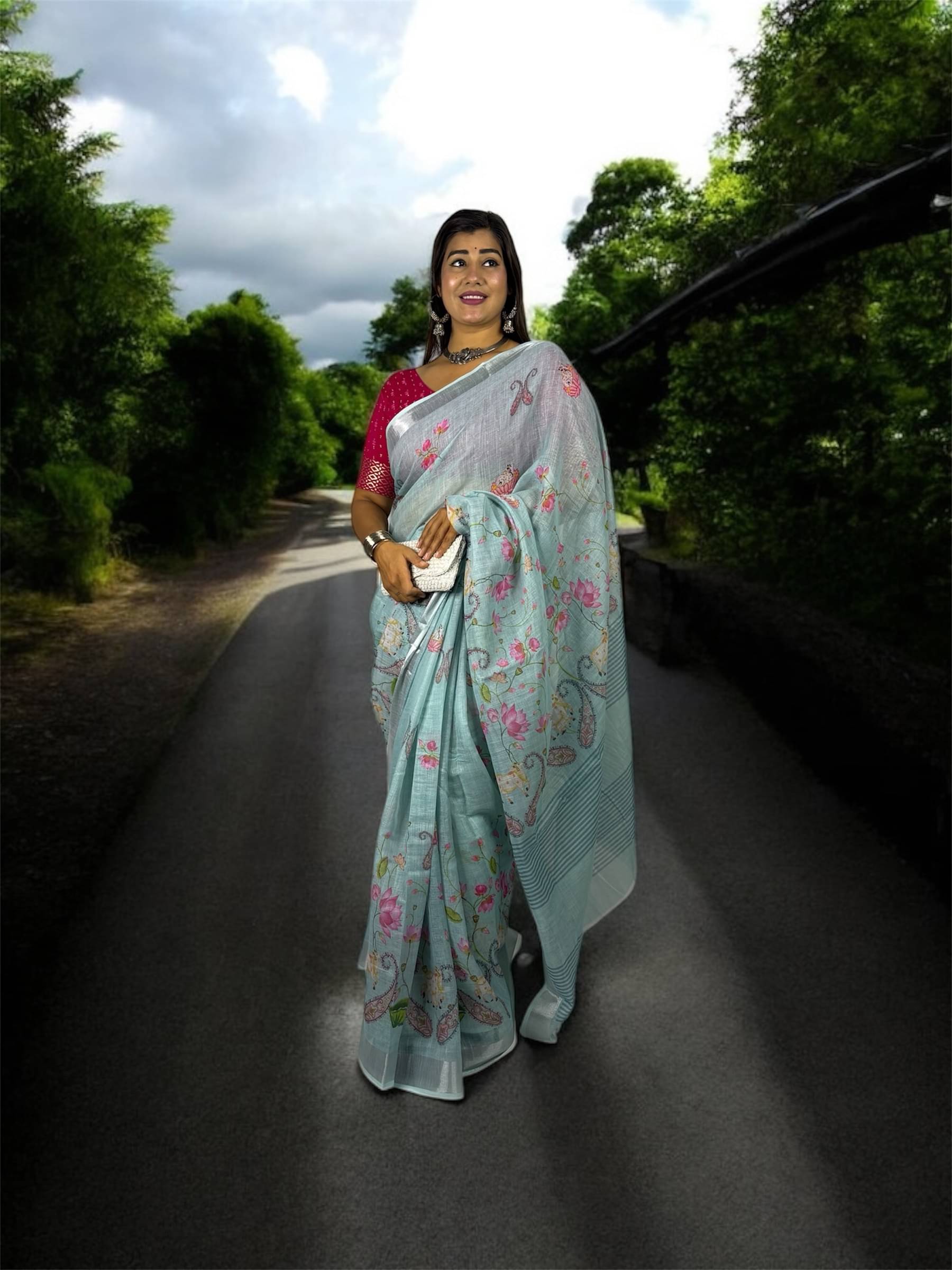    			VTEXX Linen Printed Regular Saree With Unstitched Blouse Piece ( Aqua Blue )