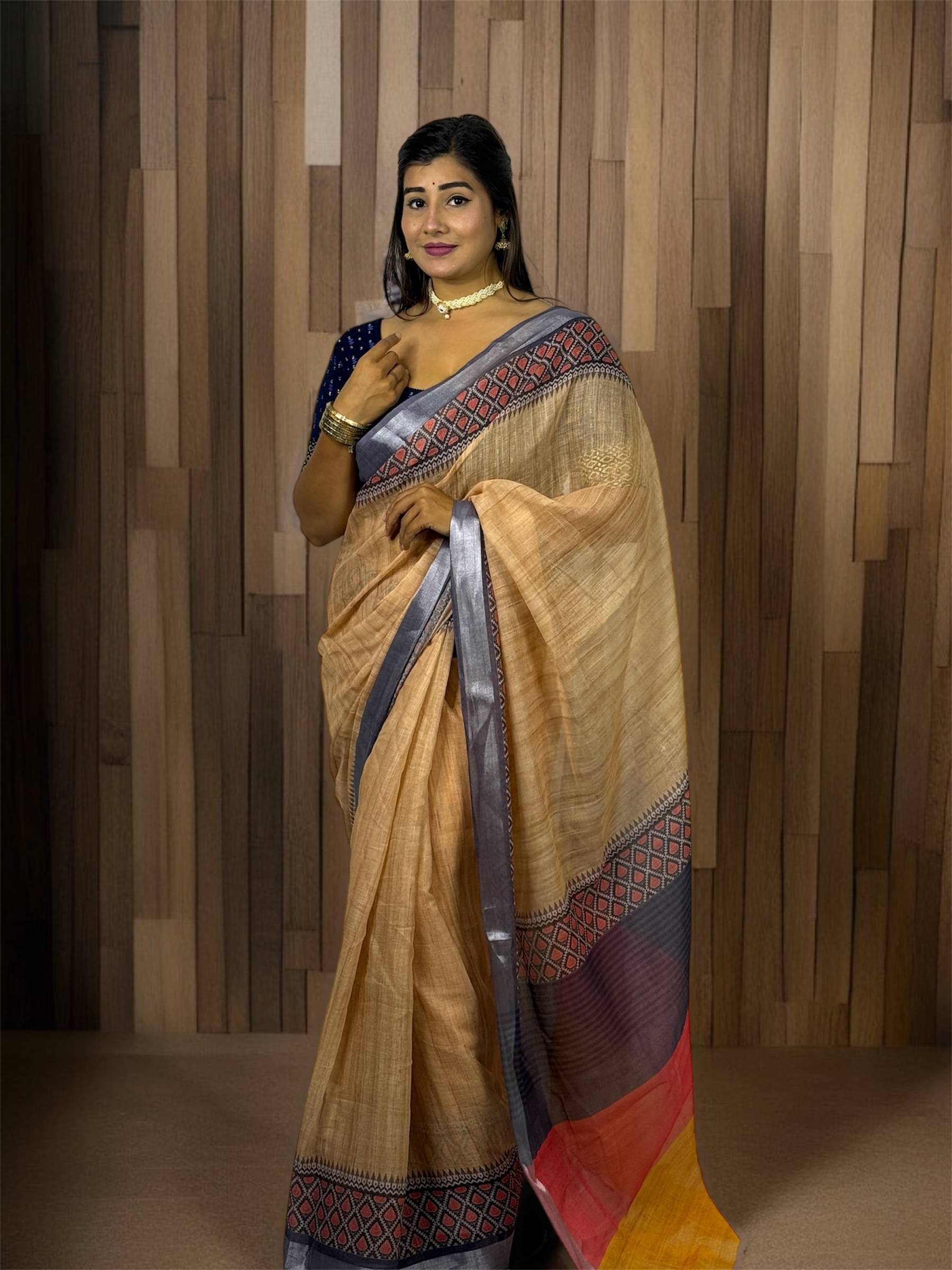     			VTEXX Linen Printed Regular Saree With Unstitched Blouse Piece ( Beige1 )