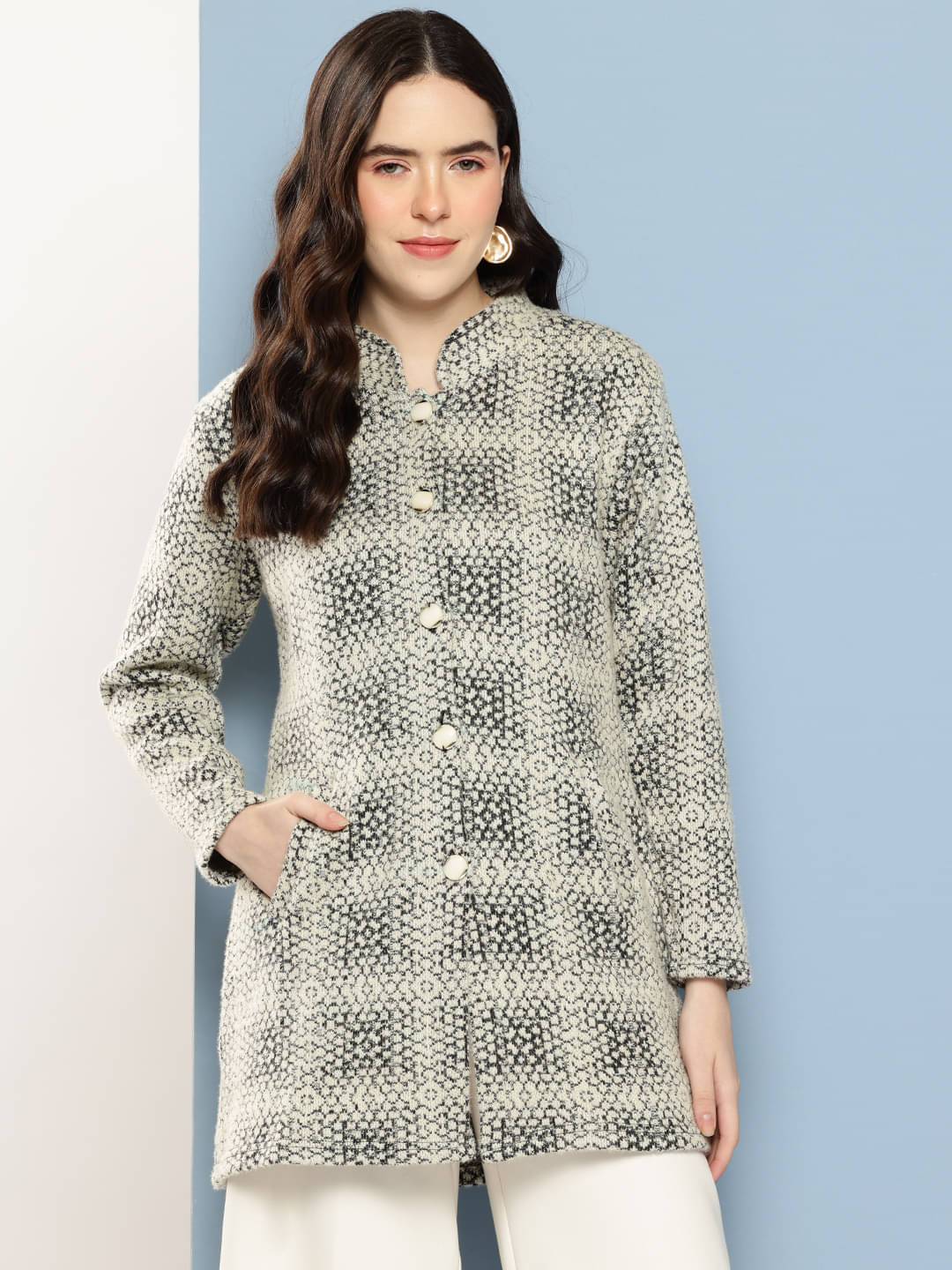Aarika Woollen Regular Collar Women's Buttoned Cardigans - Yellow ( Pack of 1 ) Aarika Woollen Regular Collar Women's Buttoned Cardigans - Yellow ( Pack of 1 )
