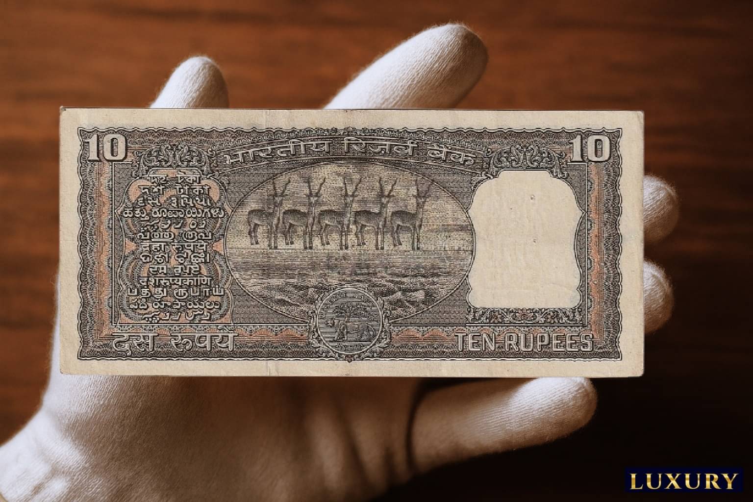     			Brown 10 Rupees Standing 5 Deer, old India Collecting Rare Note