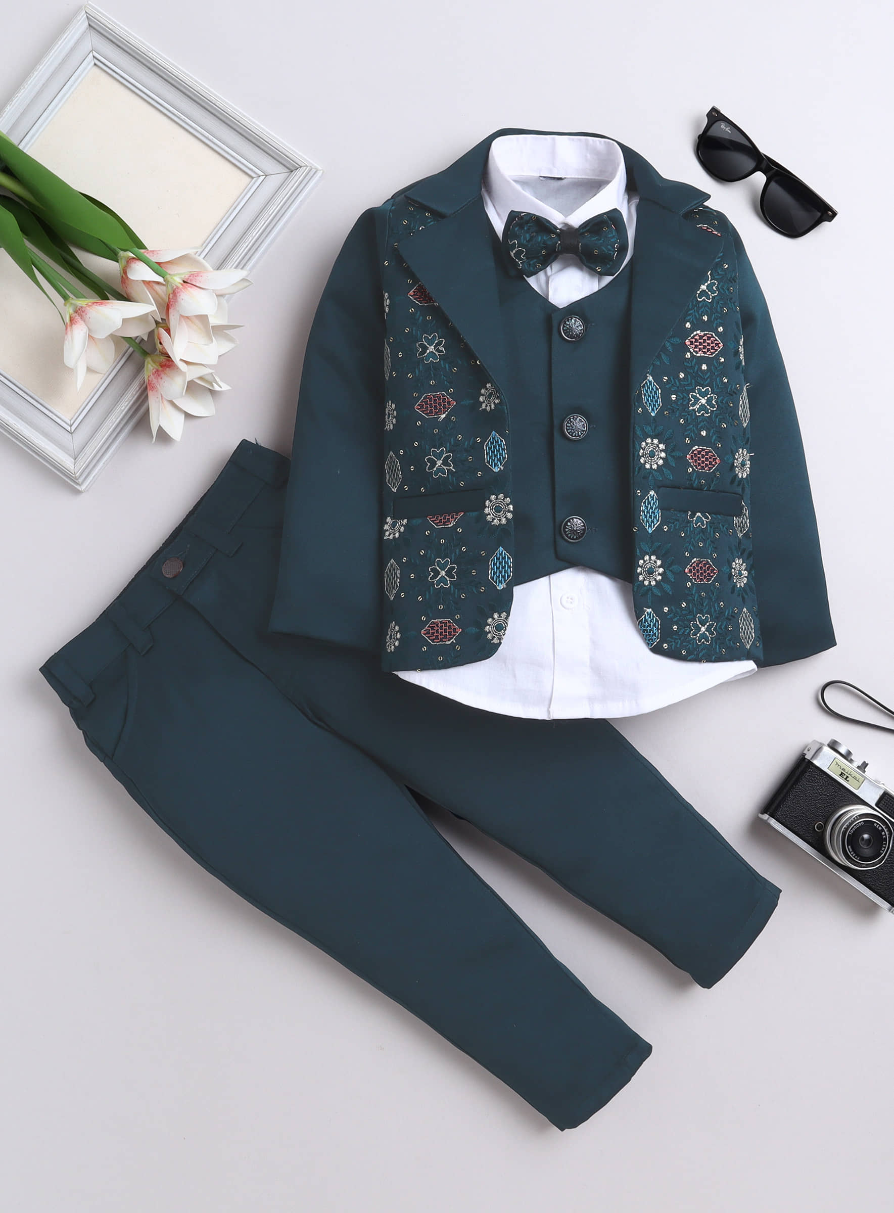 Fourfolds Boys Cotton Blend Suit ( Pack of 1 , Teal )