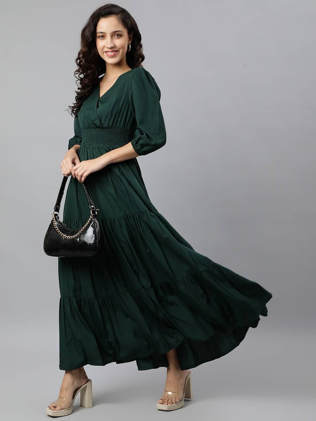 JASH CREATION Women Crepe Solid Fit & Flare Dress ( Green ) JASH CREATION Women Crepe Solid Fit & Flare Dress ( Green )
