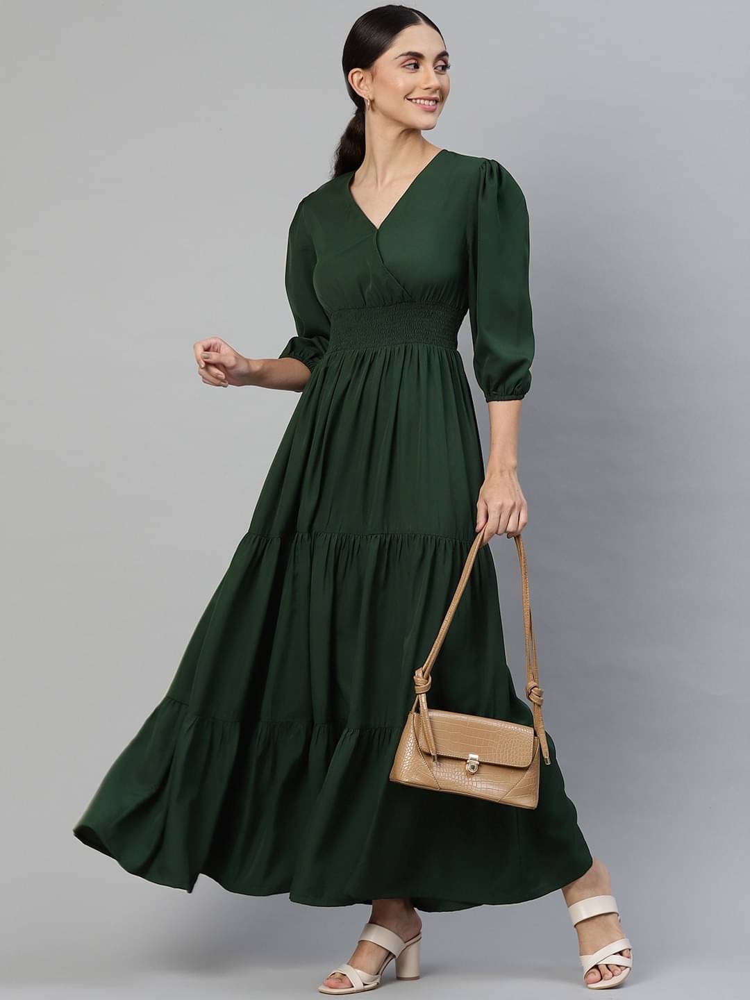 JASH CREATION Women Crepe Solid Fit & Flare Dress ( Green ) JASH CREATION Women Crepe Solid Fit & Flare Dress ( Green )