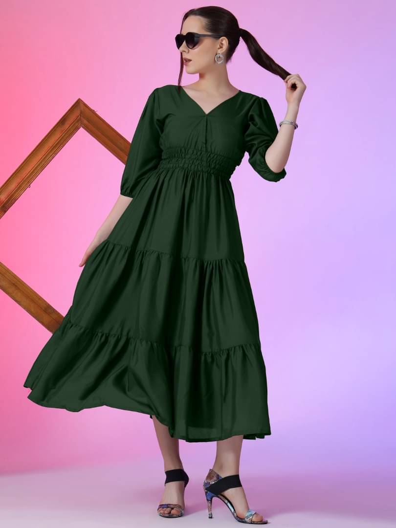 JASH CREATION Women Crepe Solid Fit & Flare Dress ( Green ) JASH CREATION Women Crepe Solid Fit & Flare Dress ( Green )