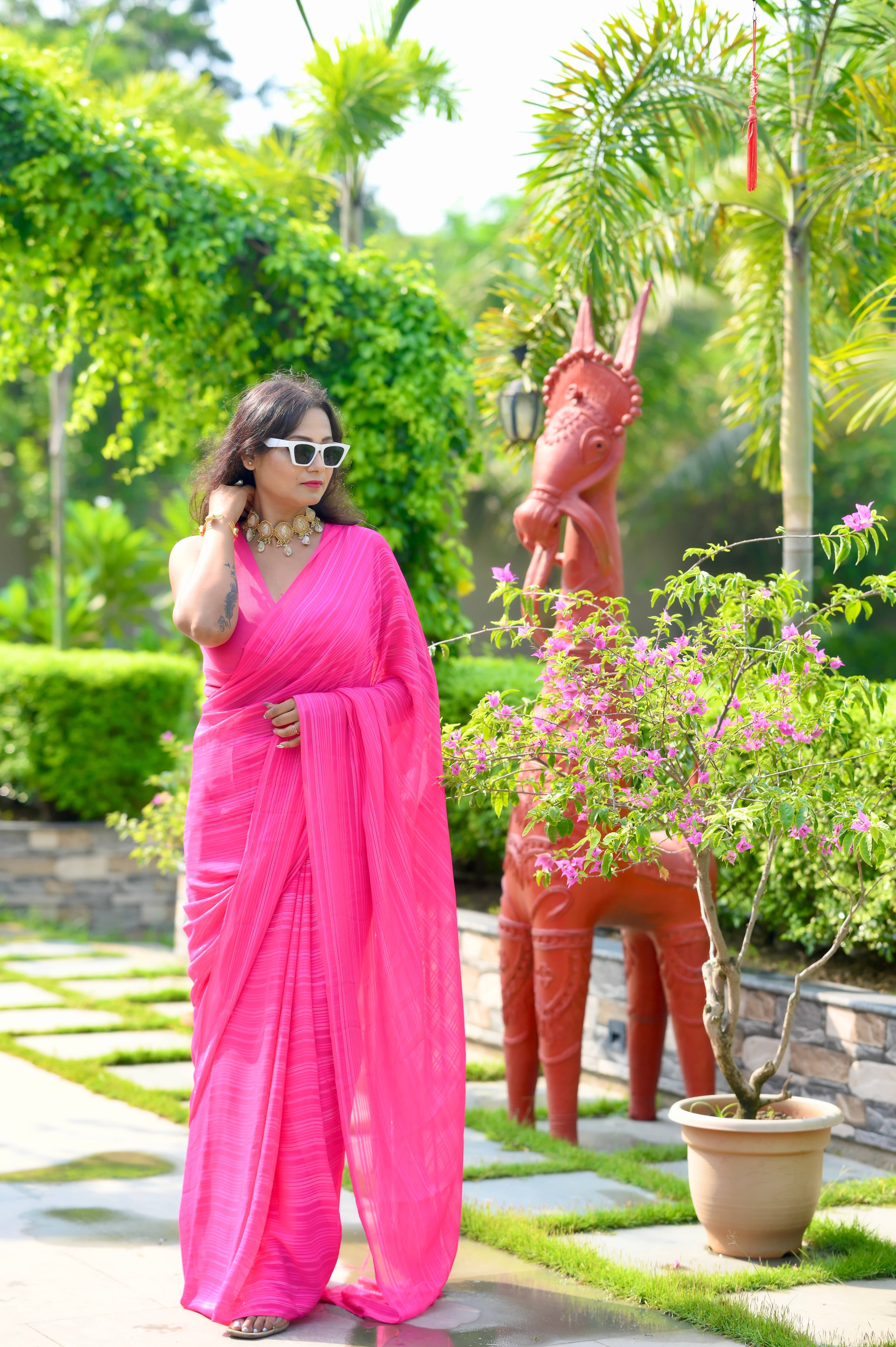     			Kashvi Sarees Georgette Striped Ilkal Saree With Unstitched Blouse Piece ( PINK )