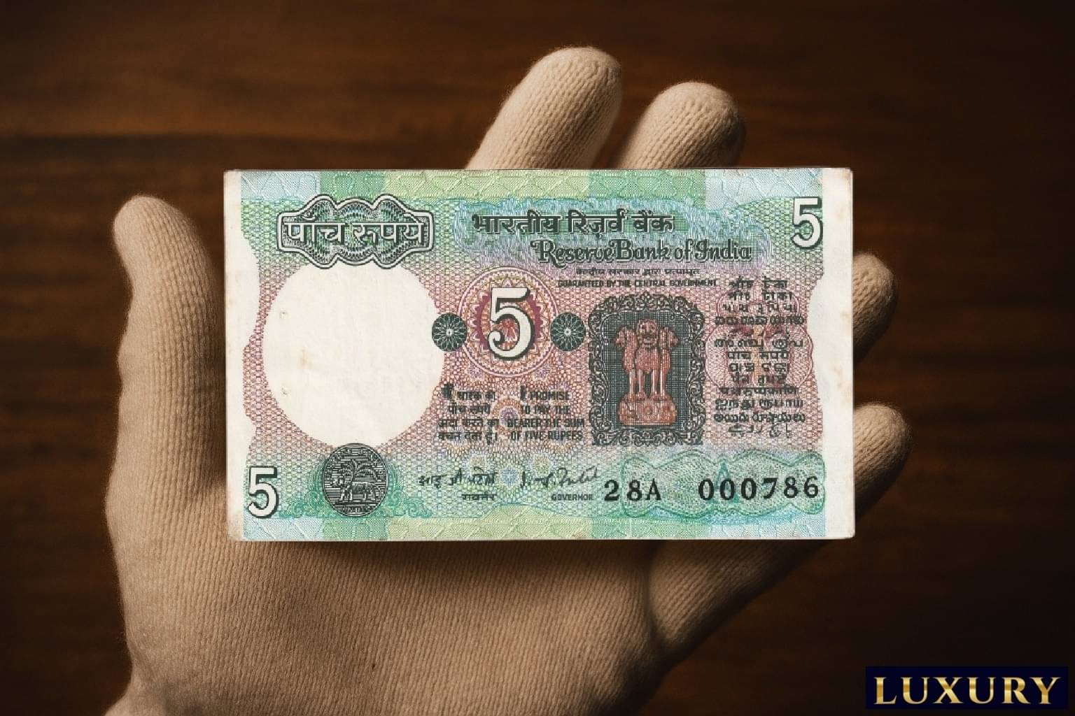     			Rare 000786 Series 5 Rupees, Tractor old India Collecting Rare Note
