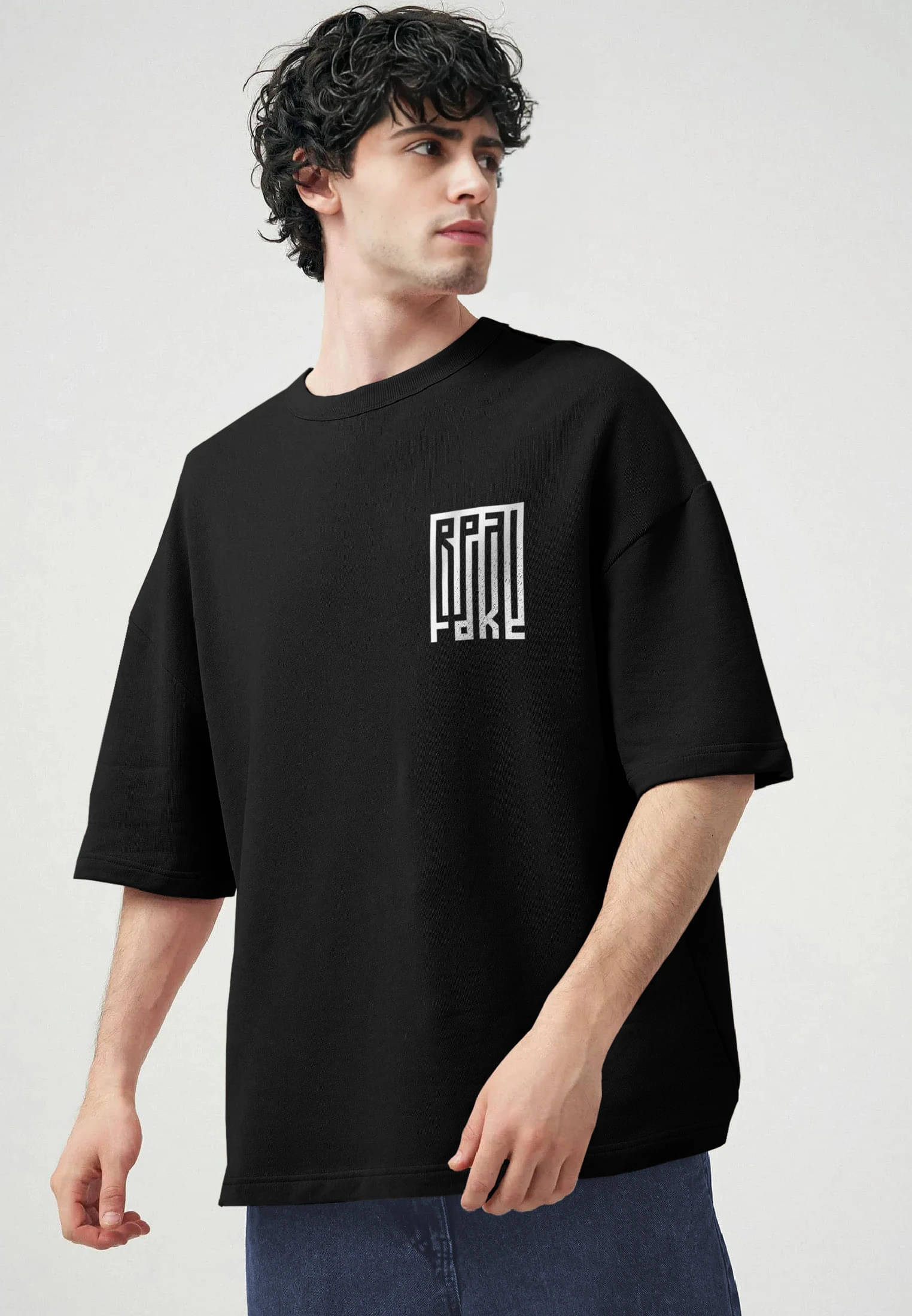     			Tripr Men Cotton Blend Oversized Fit Printed T-Shirt ( Black )