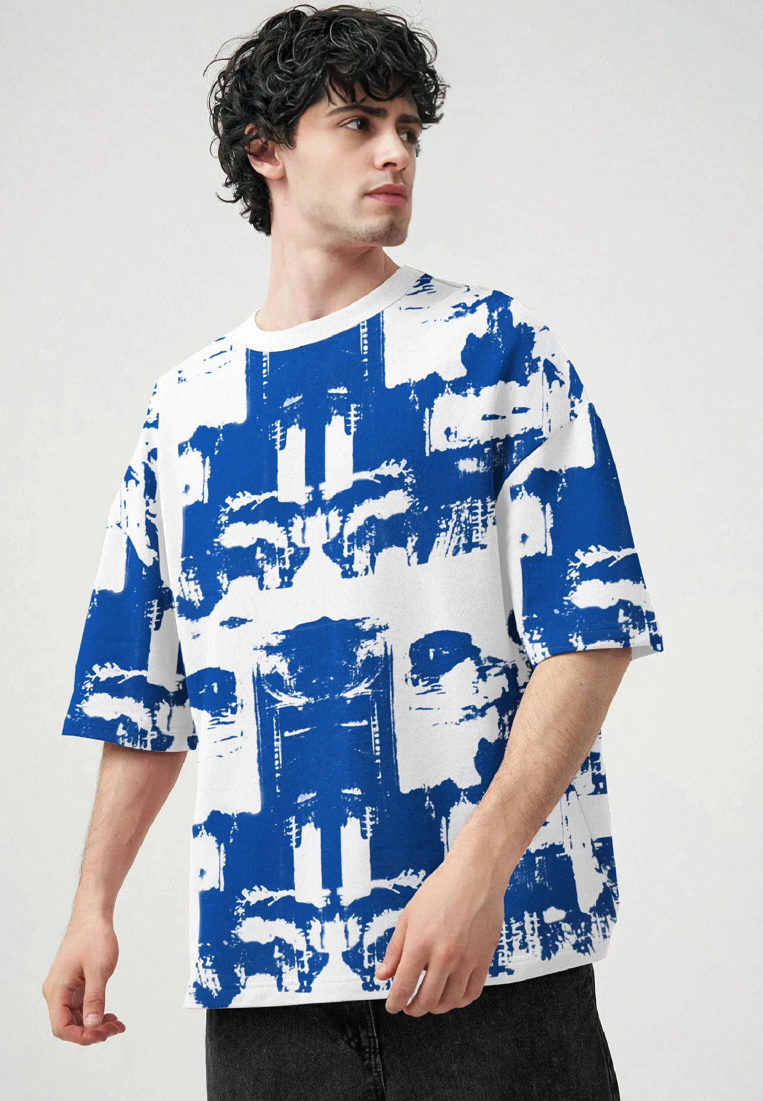     			Tripr Men Cotton Blend Oversized Fit Printed T-Shirt ( Multicolor )