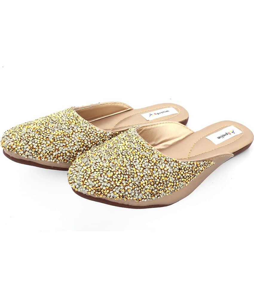 Apratim - Beige Women's Mules - Ethnic Shoes | Buy online on ZillyBuy