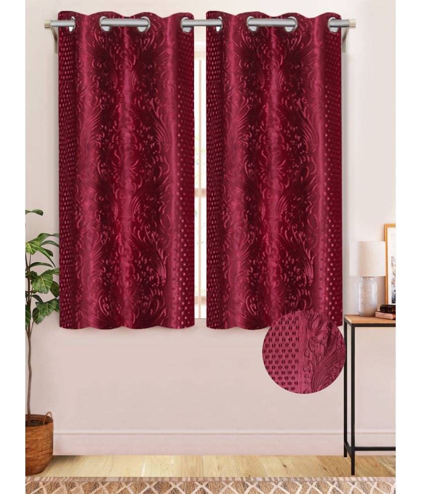     			Home Candy Set of 2 Window Semi-Transparent Eyelet Polyester Maroon Curtains ( 152 x 120 cm )