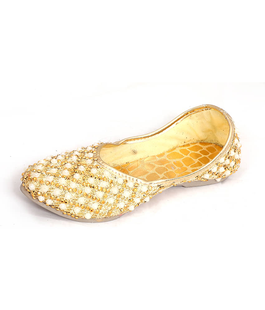 Apratim Gold Ethnic Footwear - Ethnic Shoes | Buy online on ZillyBuy