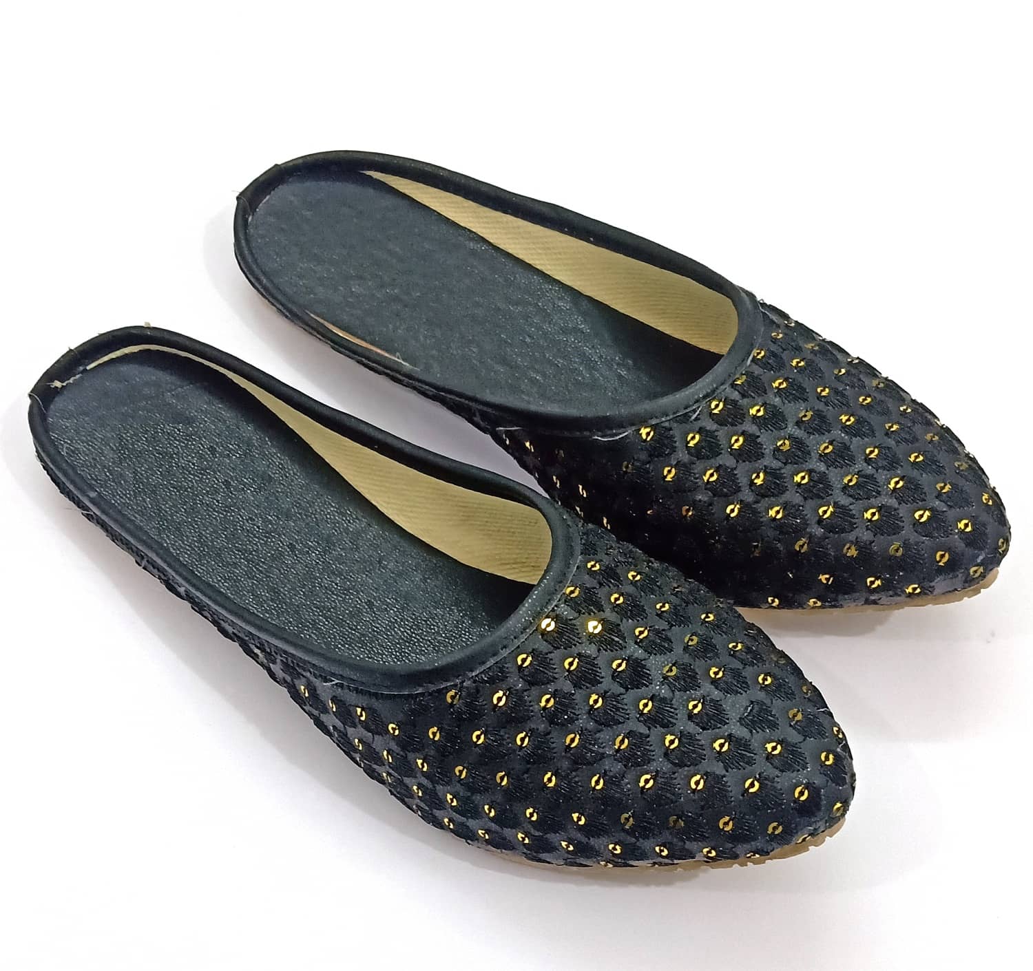 Apratim - Black Women's Mules - Ethnic Shoes | Buy online on ZillyBuy
