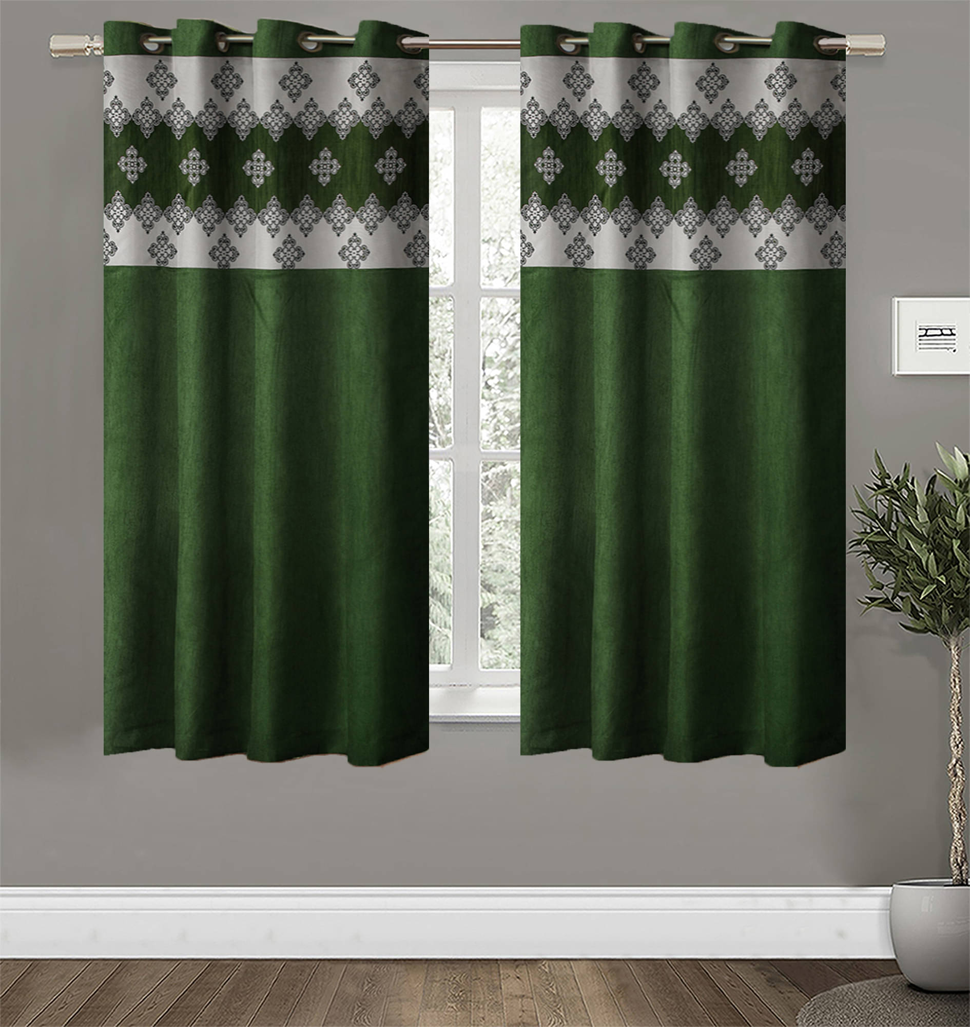    			Home Candy Set of 2 Window Semi-Transparent Eyelet Polyester Green Curtains ( 152 x 120 cm )