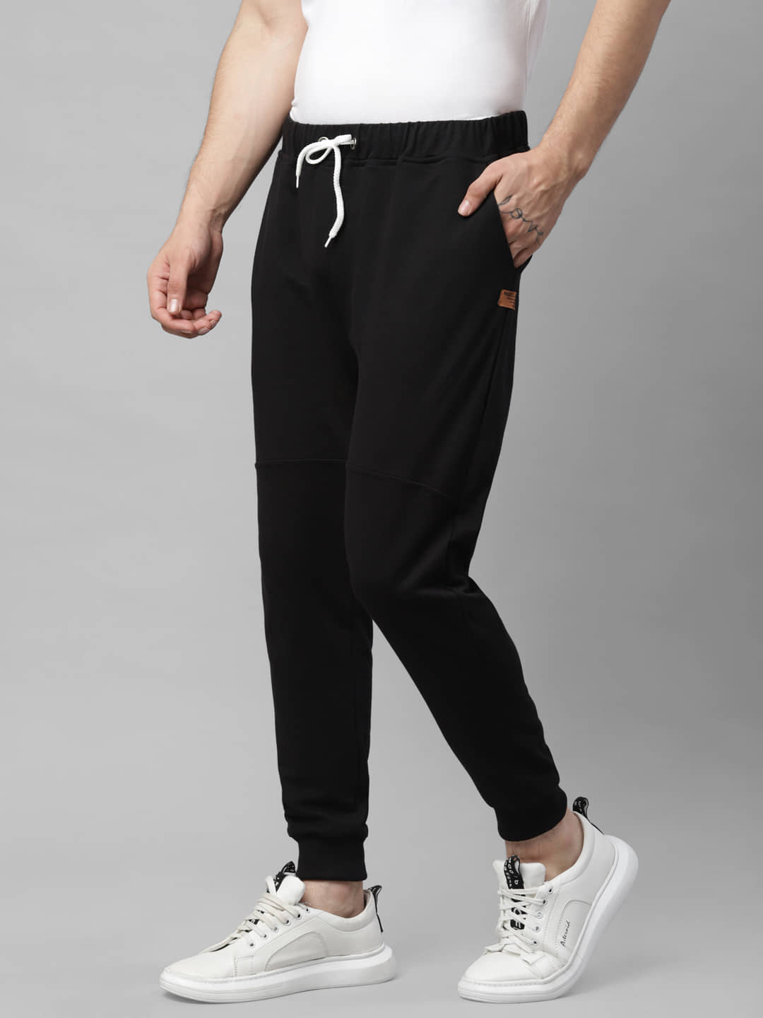 Rigo - Black Cotton Blend Men's Joggers ( Pack of 1 ) - Track Pants | Buy online on ZillyBuy