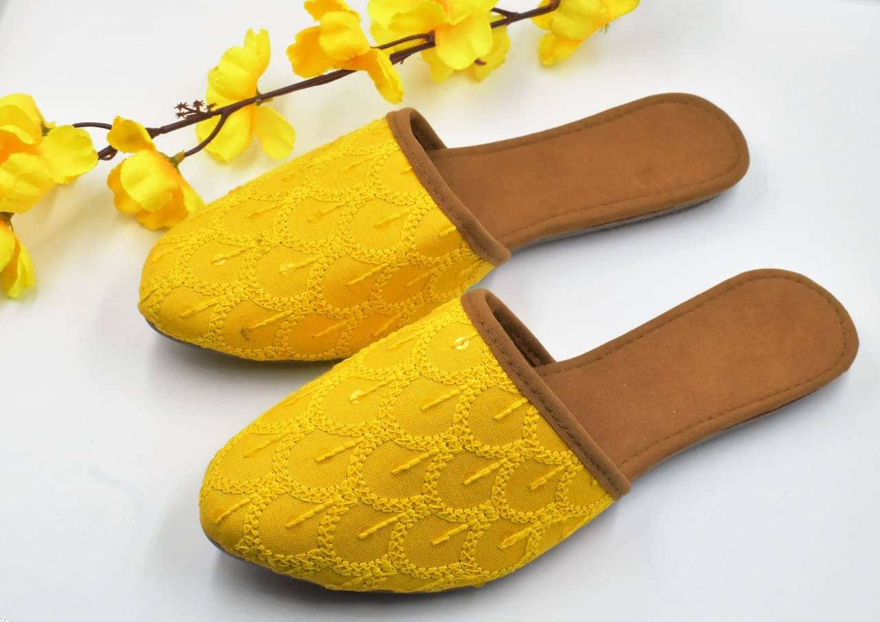     			Anjaneya Creations - Yellow Women's Mules