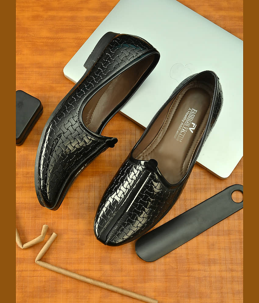 Fashion Victim Black Mojari - Ethnic Shoes | Buy online on ZillyBuy