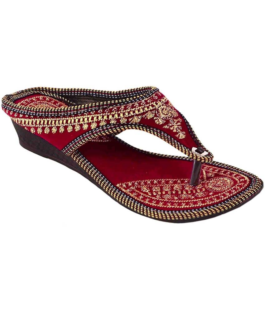 Apratim Red Ethnic Footwear - Ethnic Shoes | Buy online on ZillyBuy