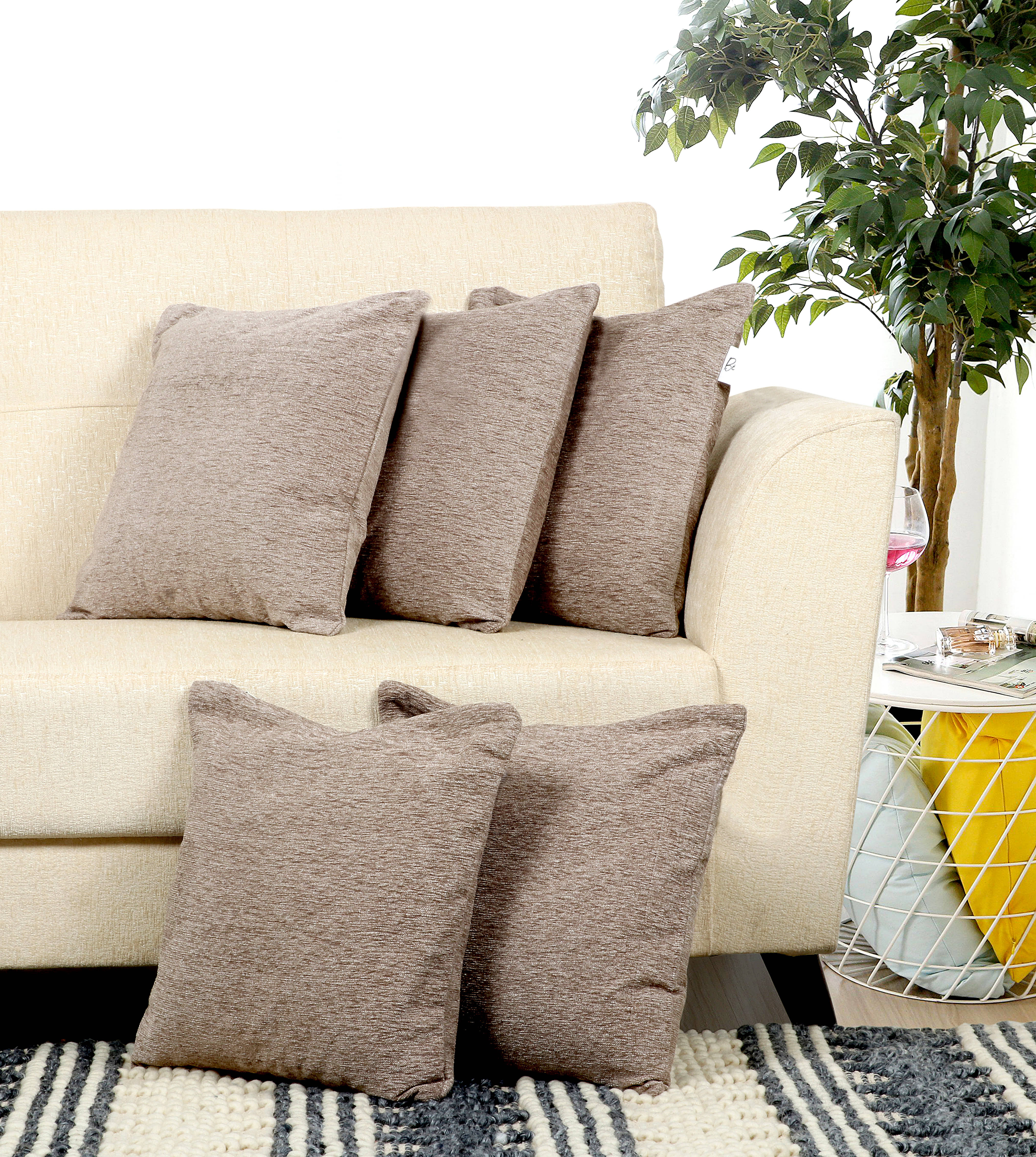 BELLA TRUE Set of 5 Polyester Cushion Covers 40X40 cm (16X16) BELLA TRUE Set of 5 Polyester Cushion Covers 40X40 cm (16X16)