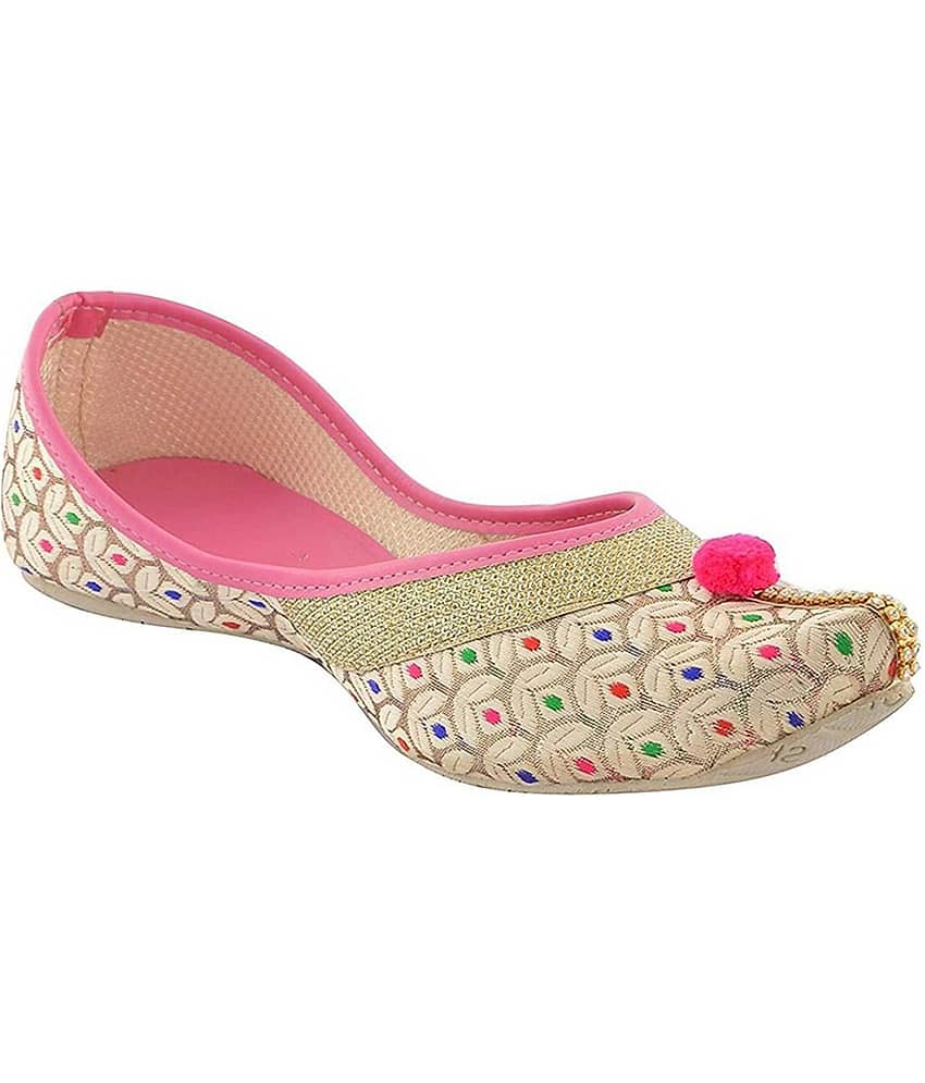 Anjaneya Creations Pink Ethnic Footwear - Ethnic Shoes | Buy online on ZillyBuy