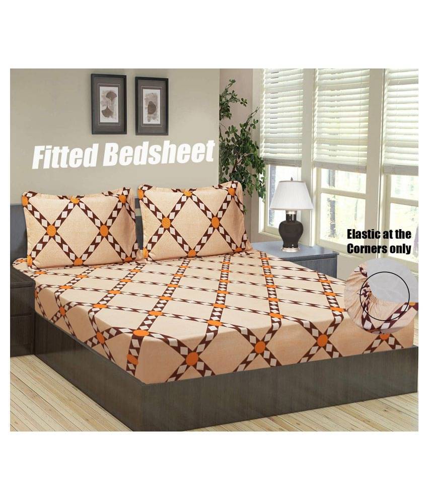     			Home Candy Double Microfibre Brown Geometrical Fitted Sheet with 2 Pillow Covers