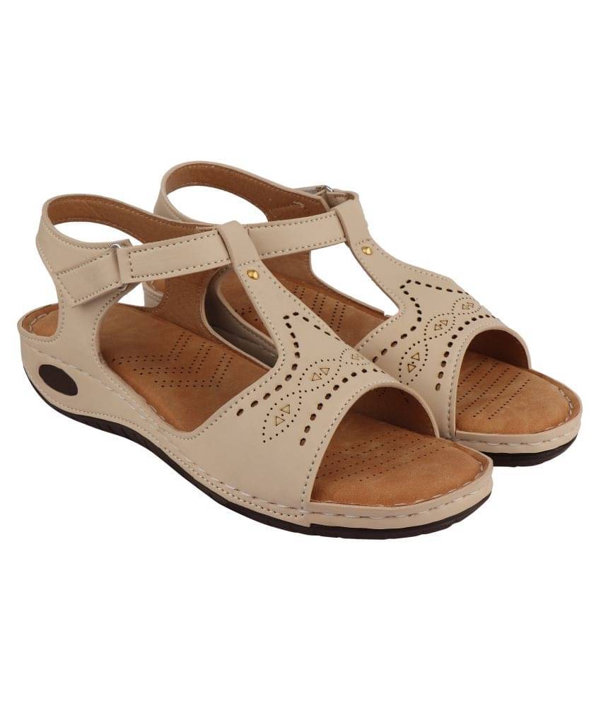     			Do Bhai - Cream Women's Flats