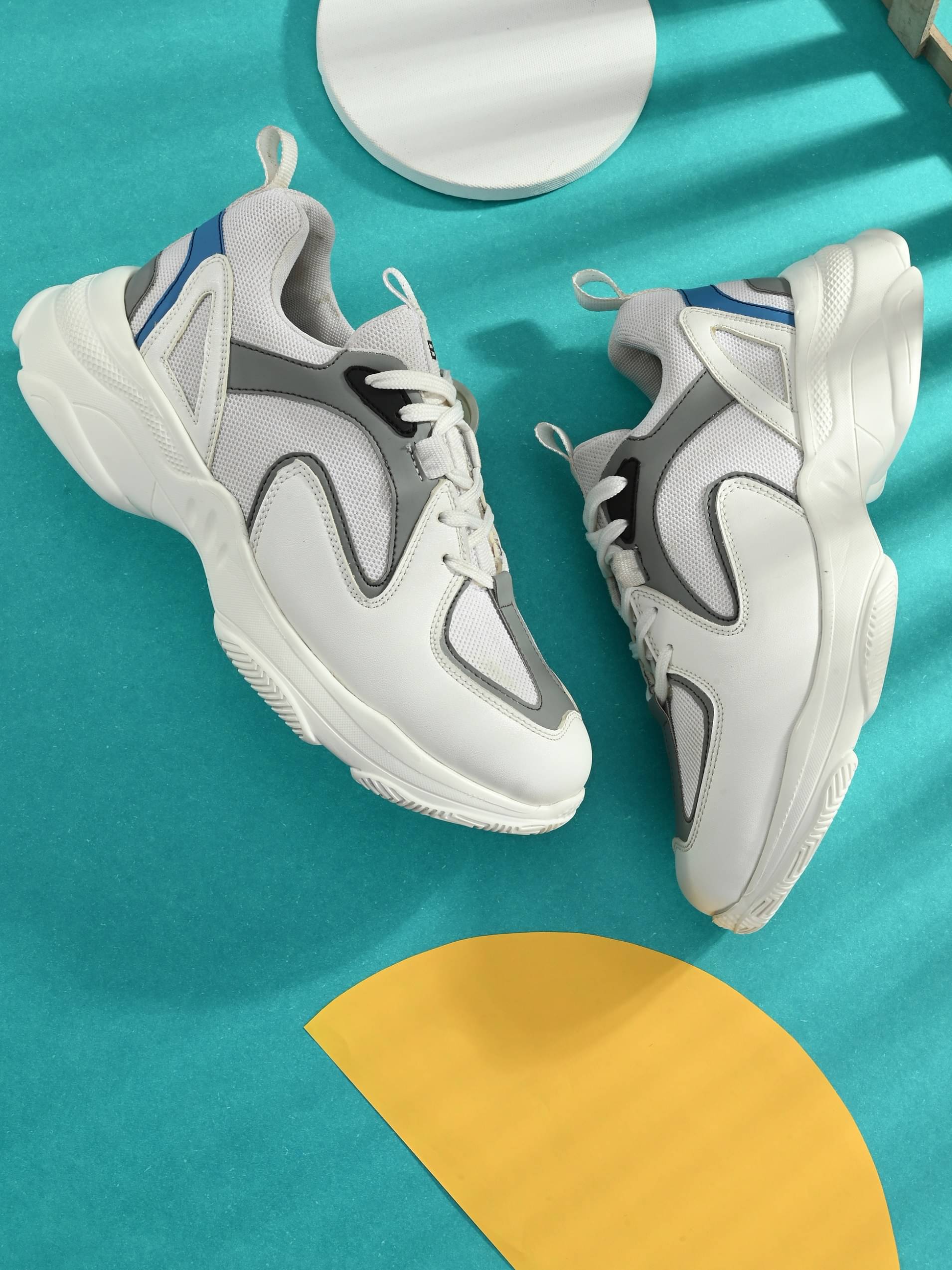     			Big Fox White Running Shoes