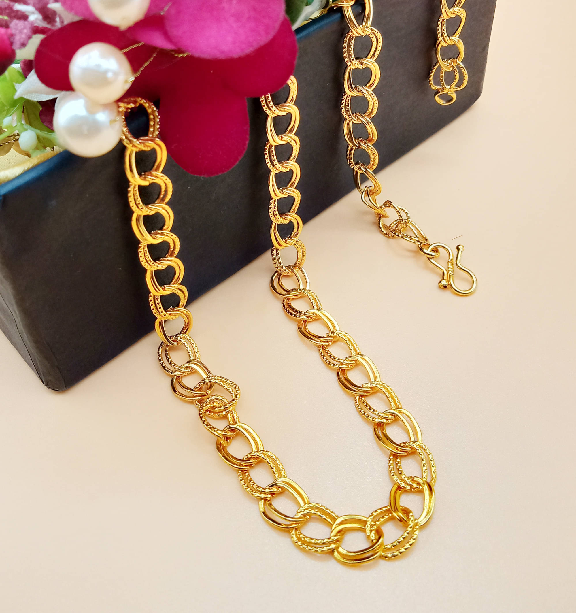KRIMO Gold Plated Chain ( Set of 1 ) KRIMO Gold Plated Chain ( Set of 1 )