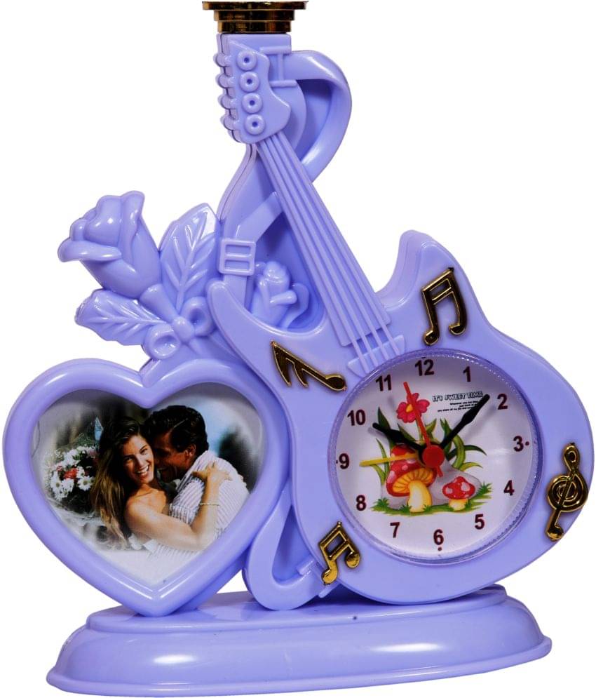     			Sigaram Analog Plastic Triangle Table Clock - Pack of 1