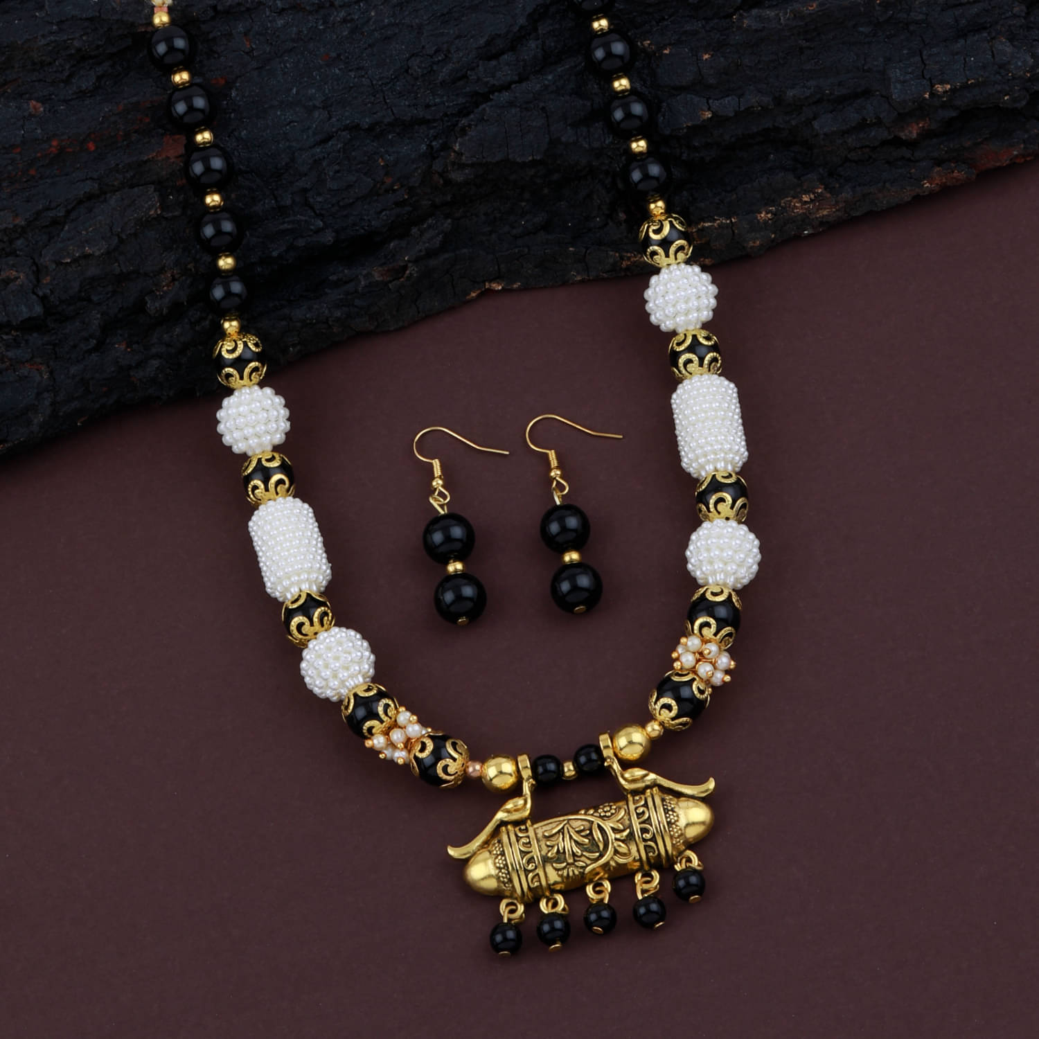     			ShreejiHuf Alloy Black Traditional Necklaces Set Long Haram
