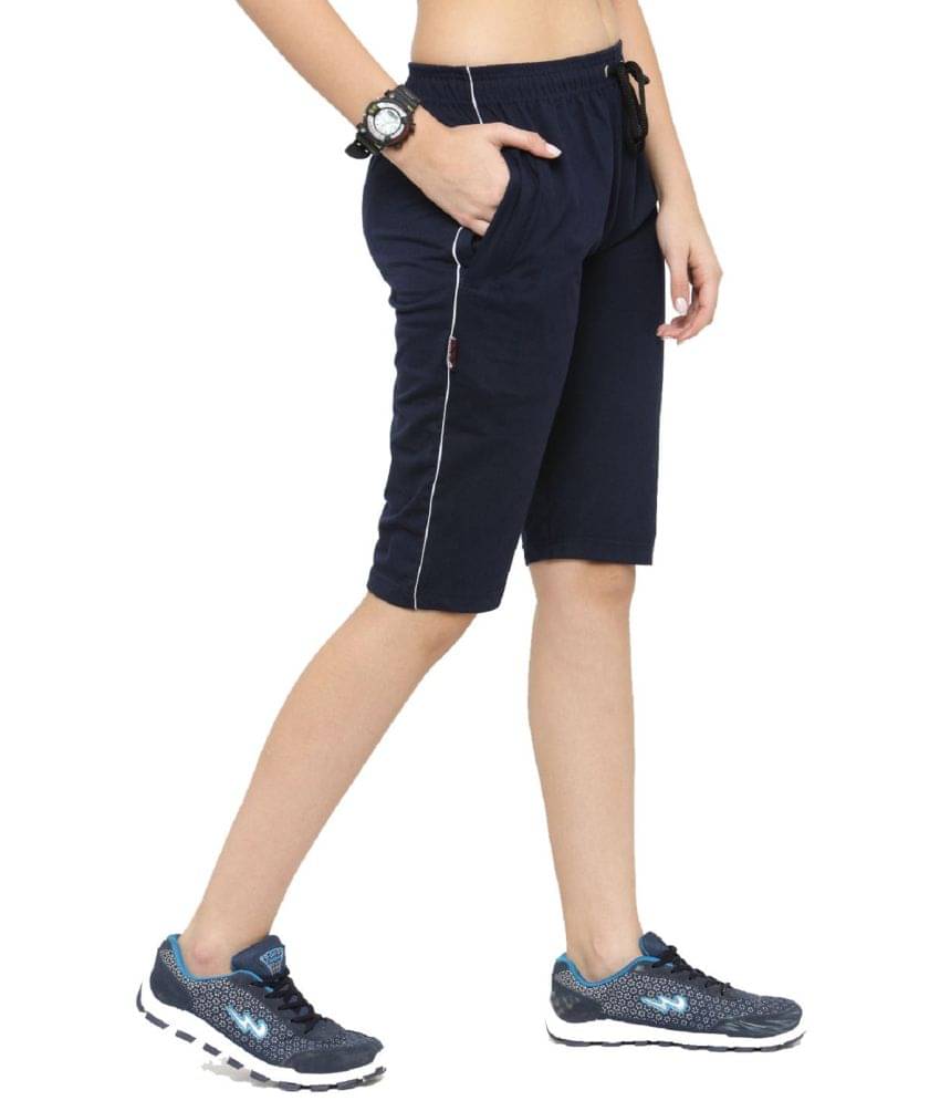     			Uzarus Blue Cotton Blend Solid Capri - Single