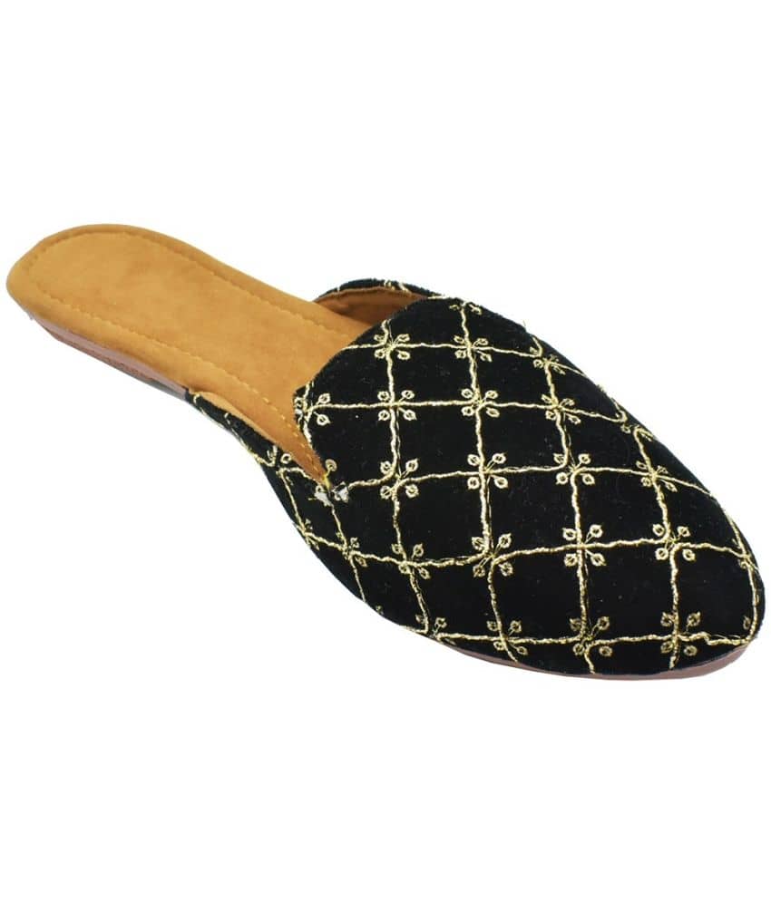 Apratim - Black Women's Mules - Ethnic Shoes | Buy online on ZillyBuy
