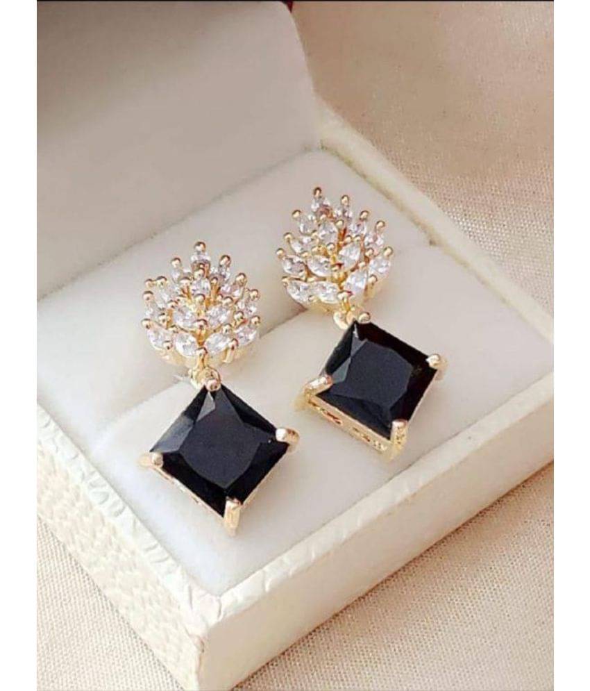     			MGSV EARRINGS WITH AD DIMOND