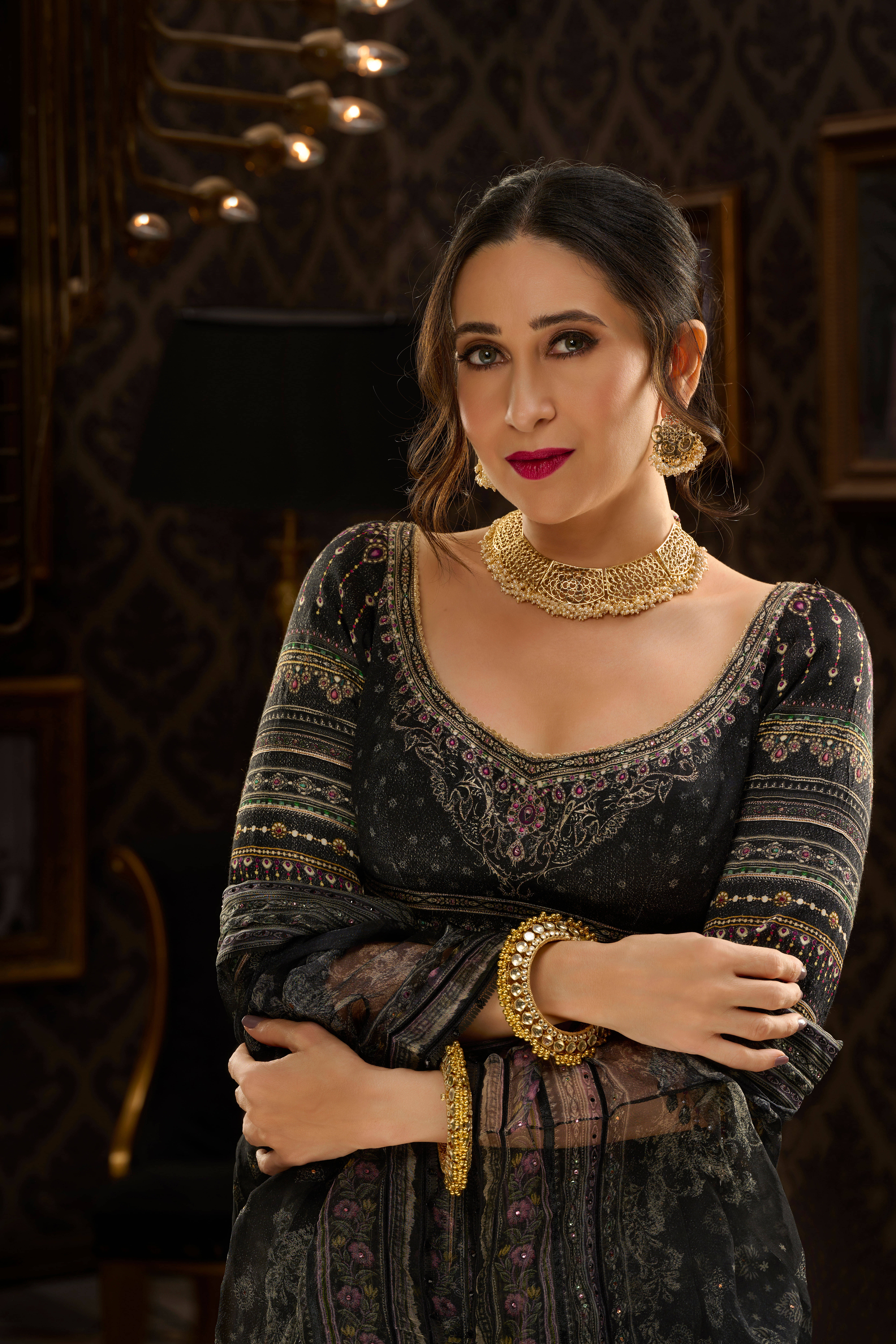     			Sukkhi Alloy Golden Traditional Necklace set Combo Choker