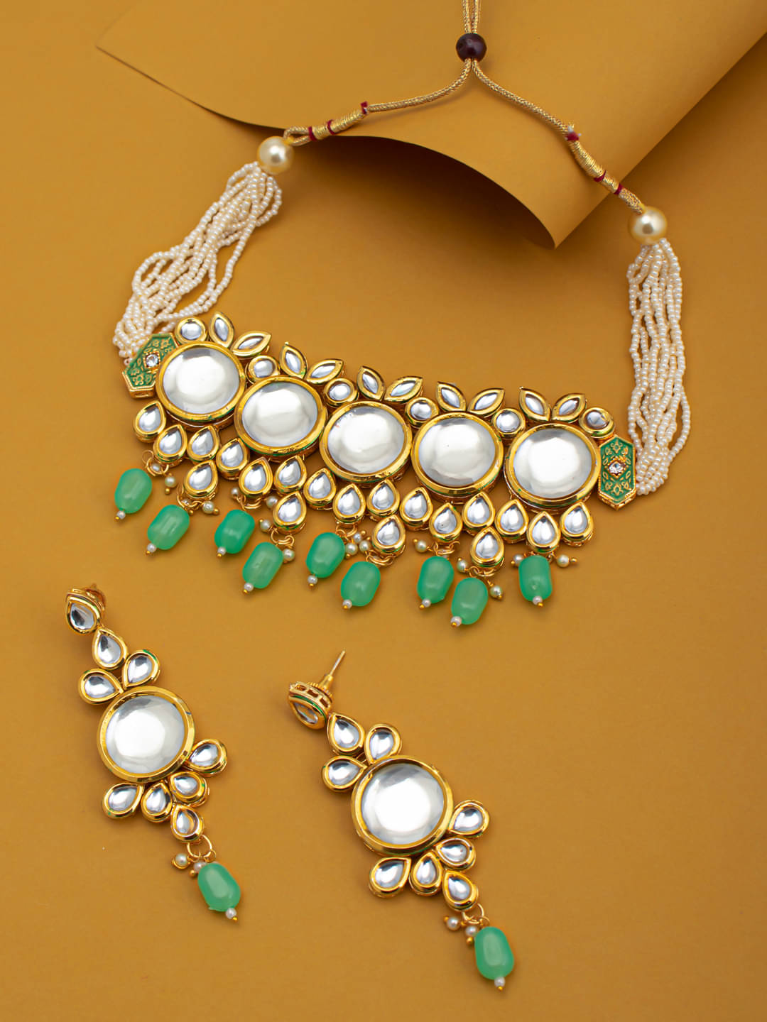     			Sukkhi Alloy Green Traditional Necklaces Set Choker