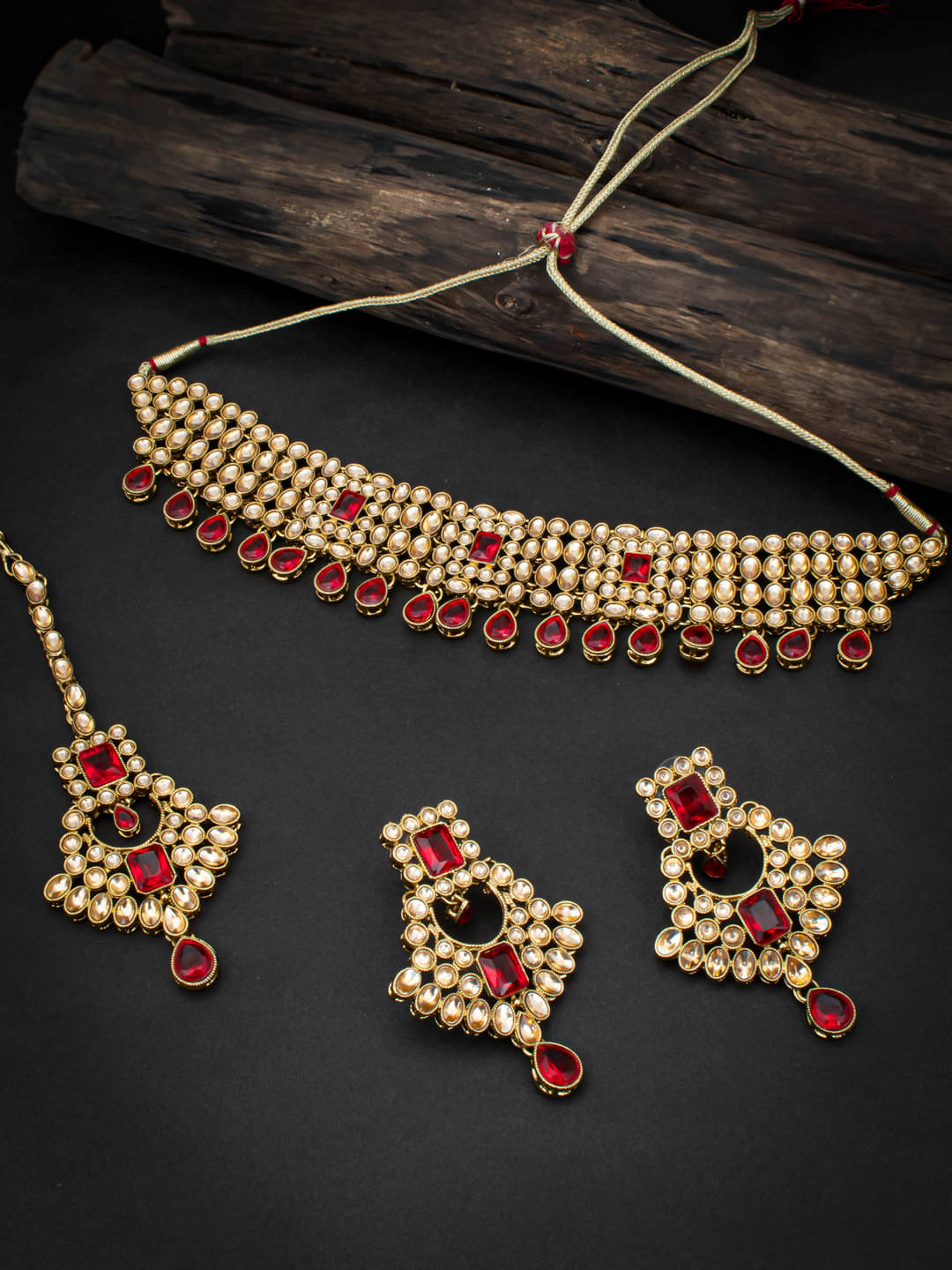     			Sukkhi Alloy Red Traditional Necklaces Set Choker