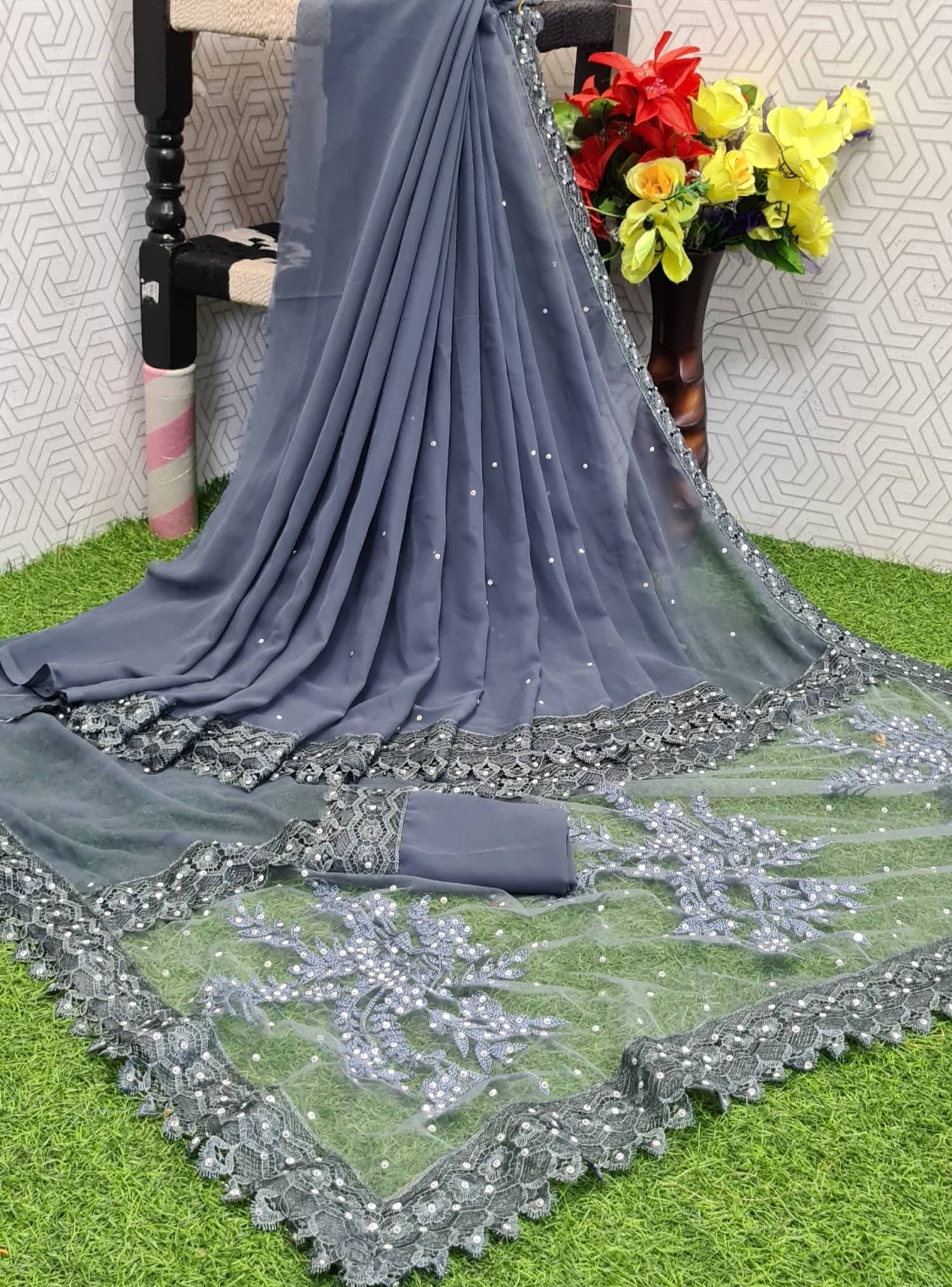 JULEE Georgette Embroidered Saree With Unstitched Blouse Piece ( Grey ) JULEE Georgette Embroidered Saree With Unstitched Blouse Piece ( Grey )