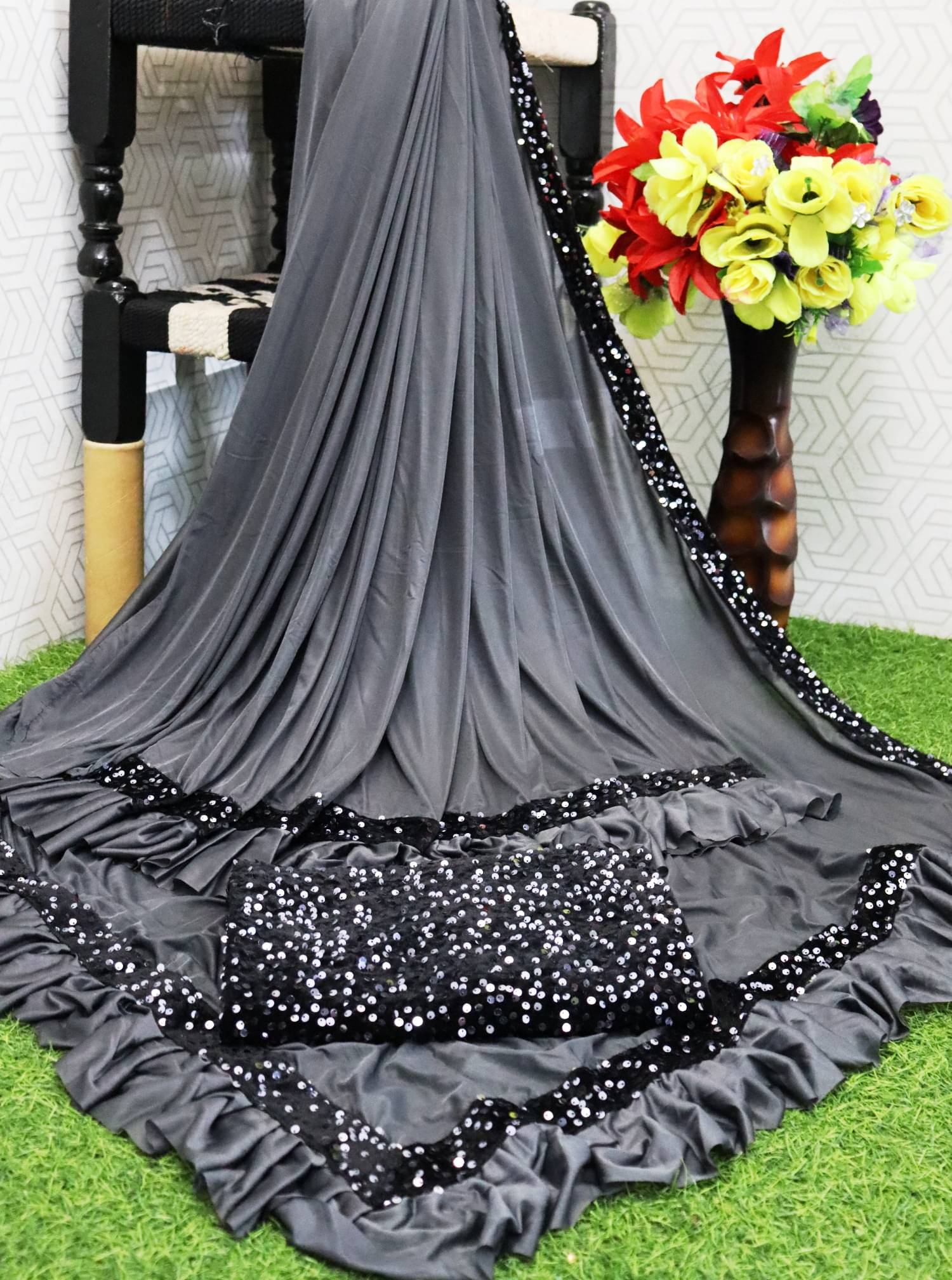 JULEE Lycra Embroidered Saree With Unstitched Blouse Piece ( Grey ) JULEE Lycra Embroidered Saree With Unstitched Blouse Piece ( Grey )