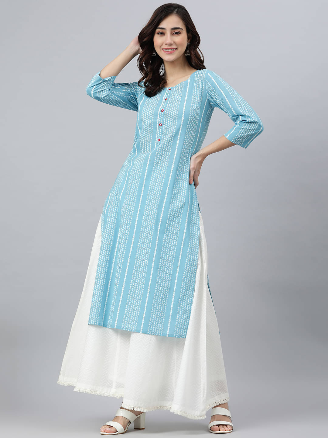     			Janasya - Straight Cotton Blue Women's Kurti ( Pack of 1 )