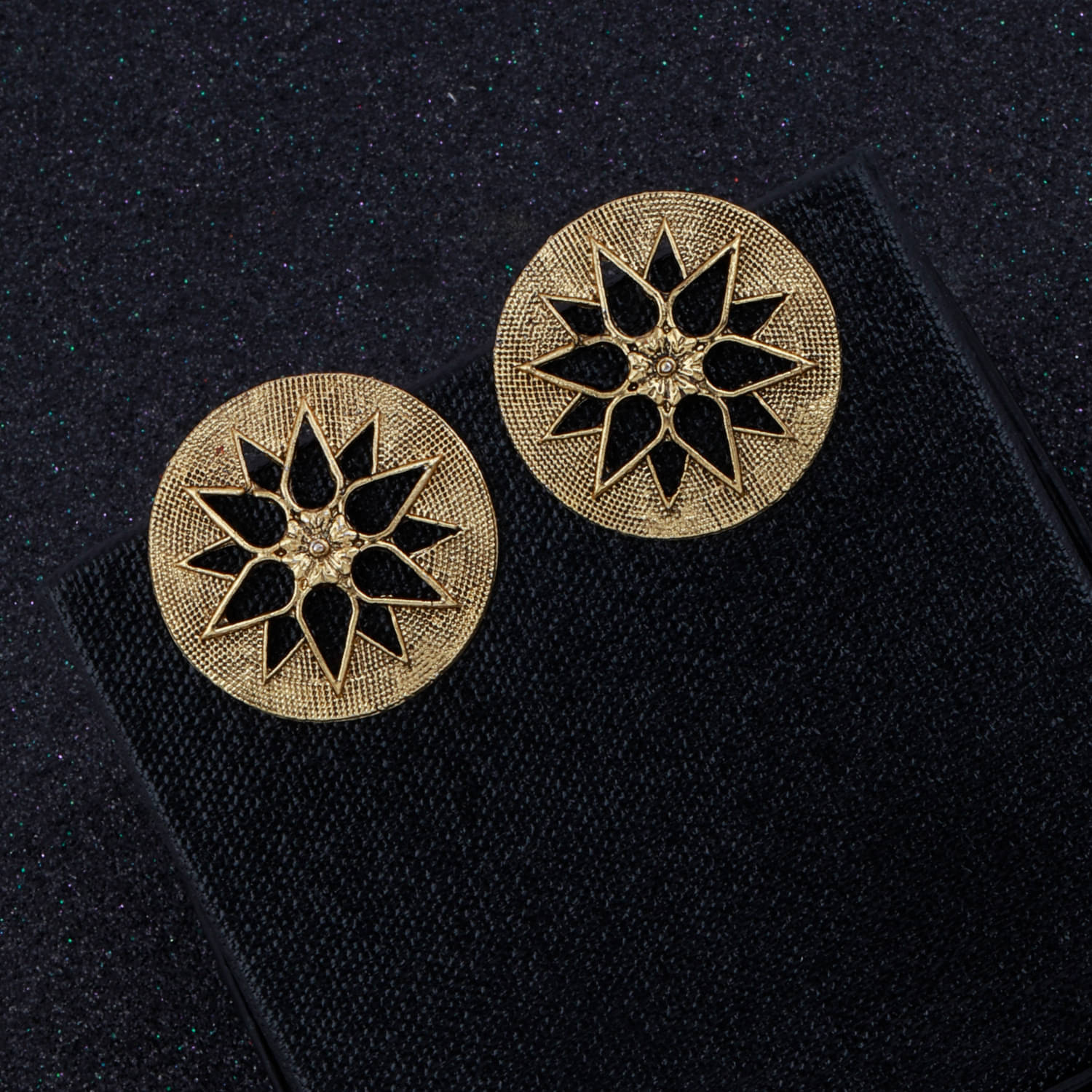     			Stud Earring Elegant Gold Design Earrings for Girls and Woman