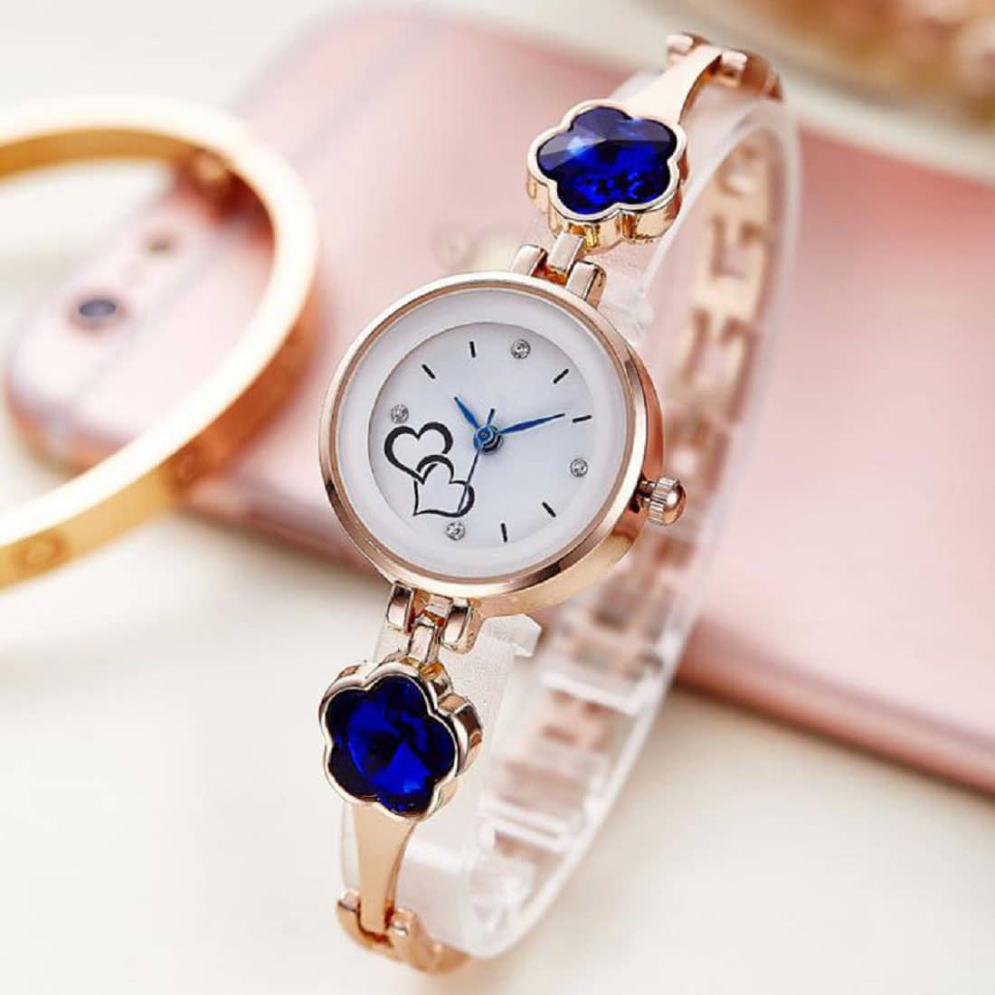DECLASSE Metal Round Womens Watch