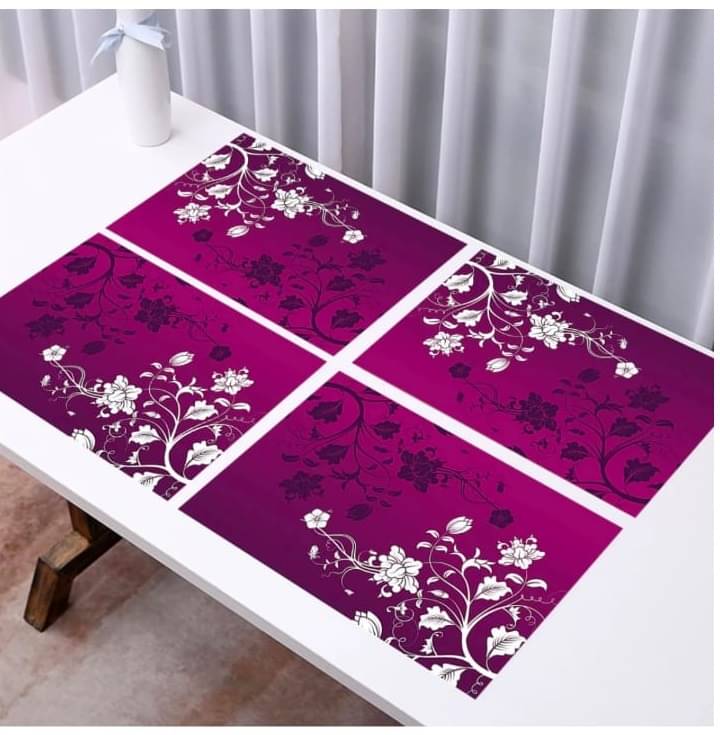 Revexo Set of 4 PVC Table Mats Revexo Set of 4 PVC Table Mats