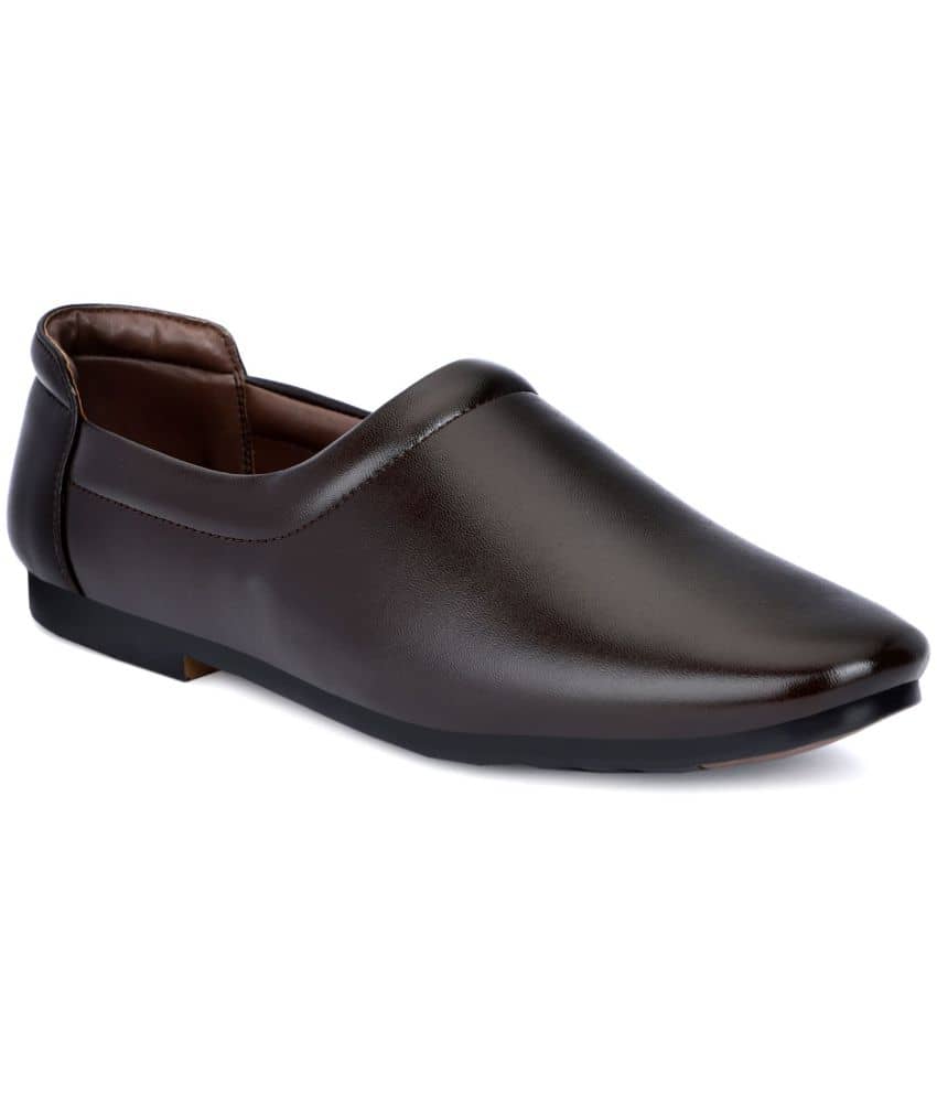 MARKRANGE - Brown Men's Slip-on Shoes - Ethnic Shoes | Buy online on ZillyBuy