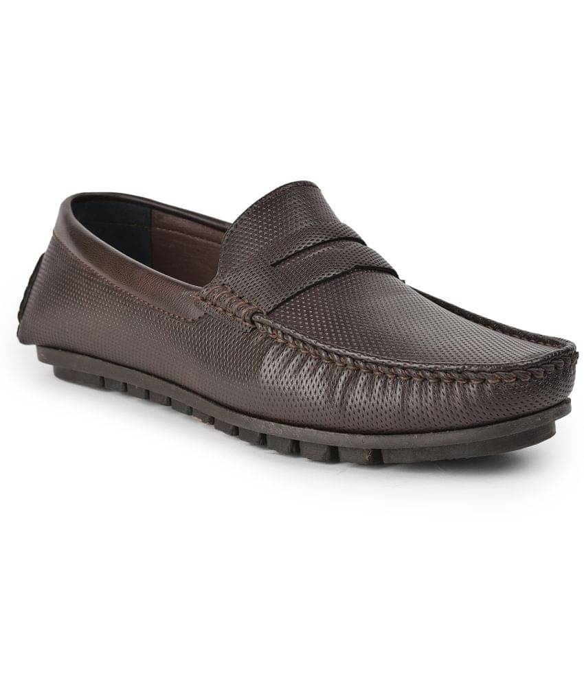     			Liberty Outdoor Brown Casual Shoes